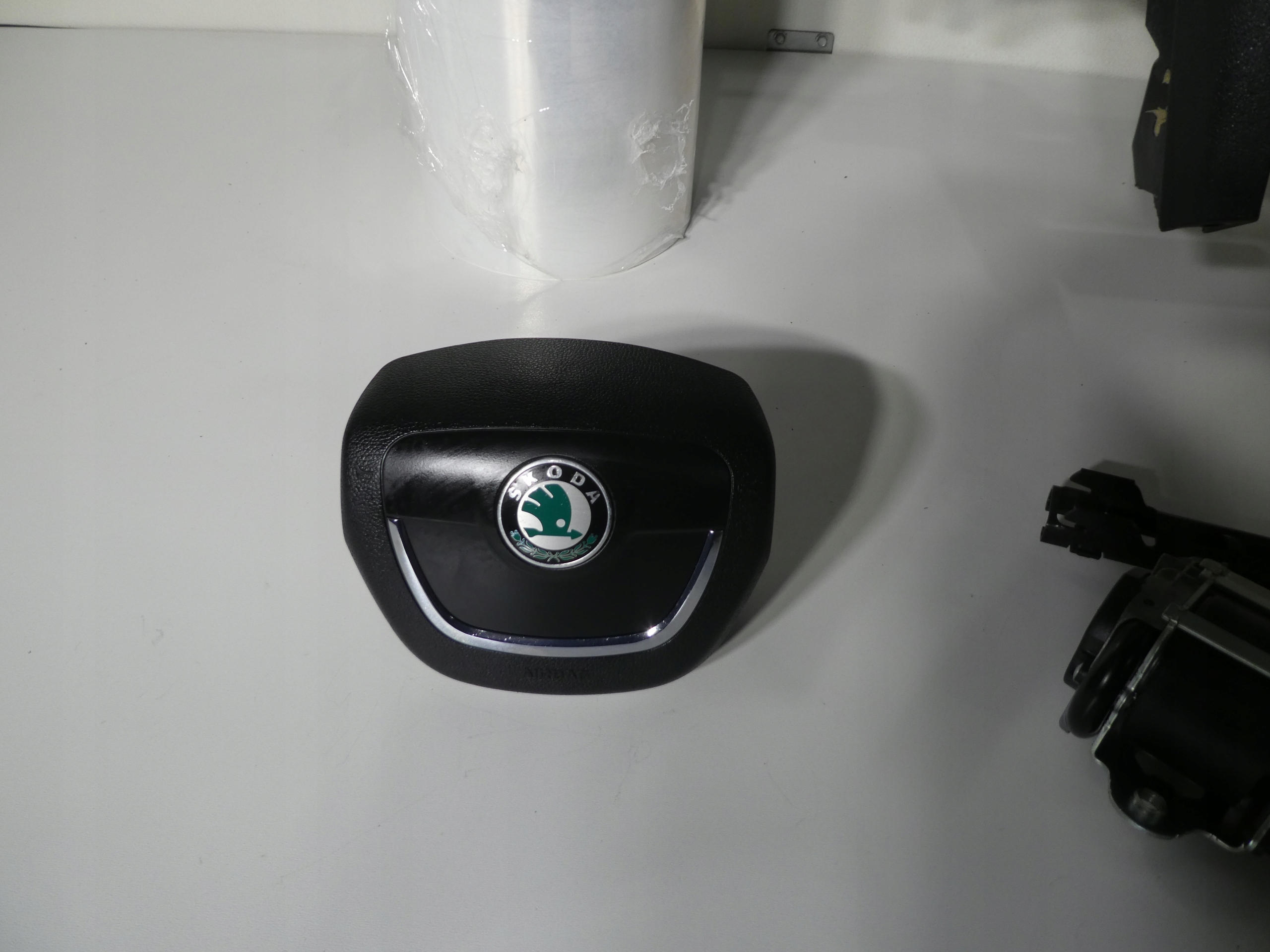 SKODA OCTAVIA II dashboard cockpit console airbag