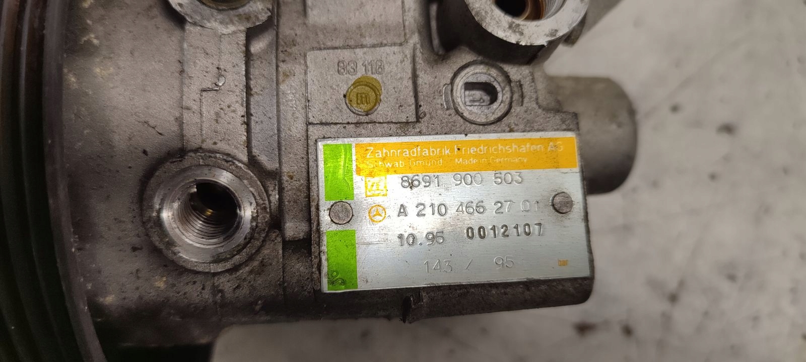 servo pump Mercedes W124 2,2