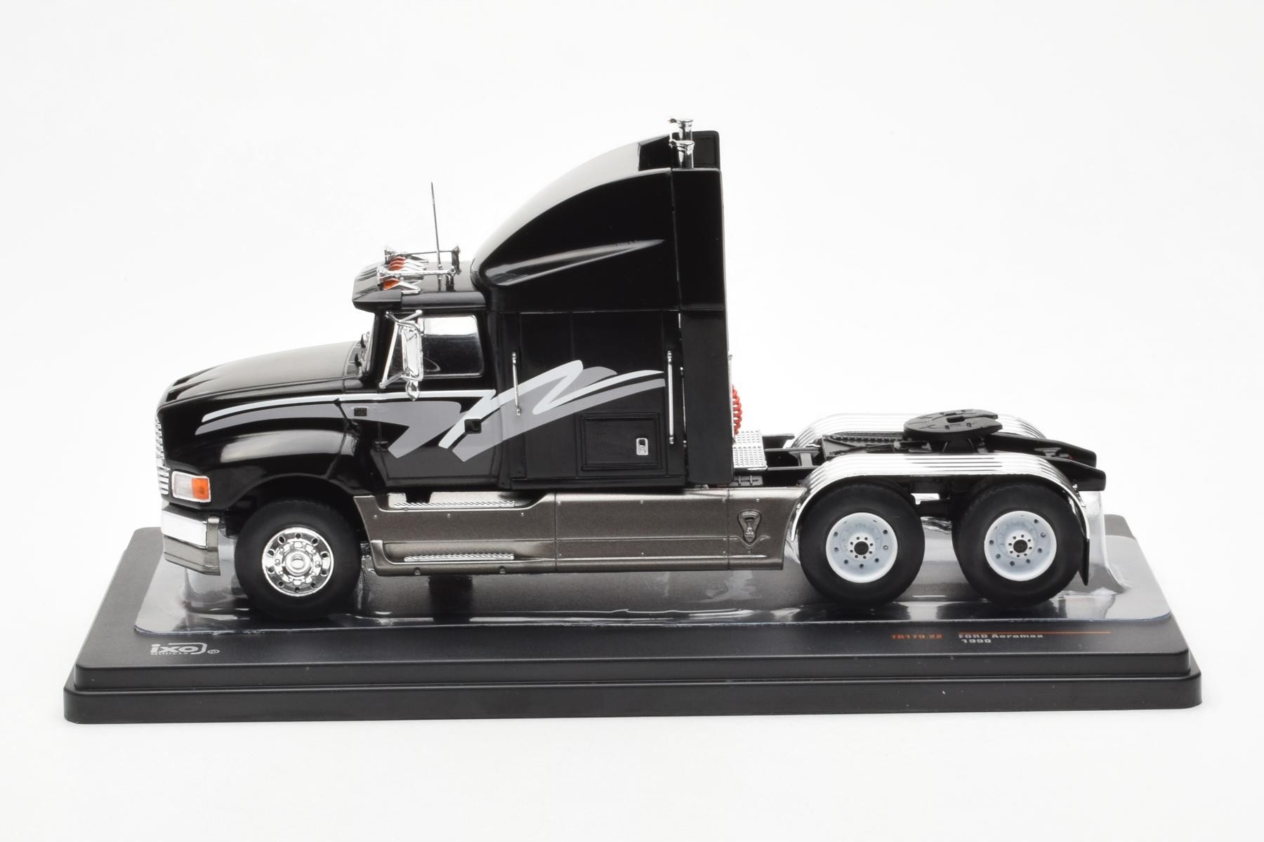 Ford Aeromax Black Ixo 1/43