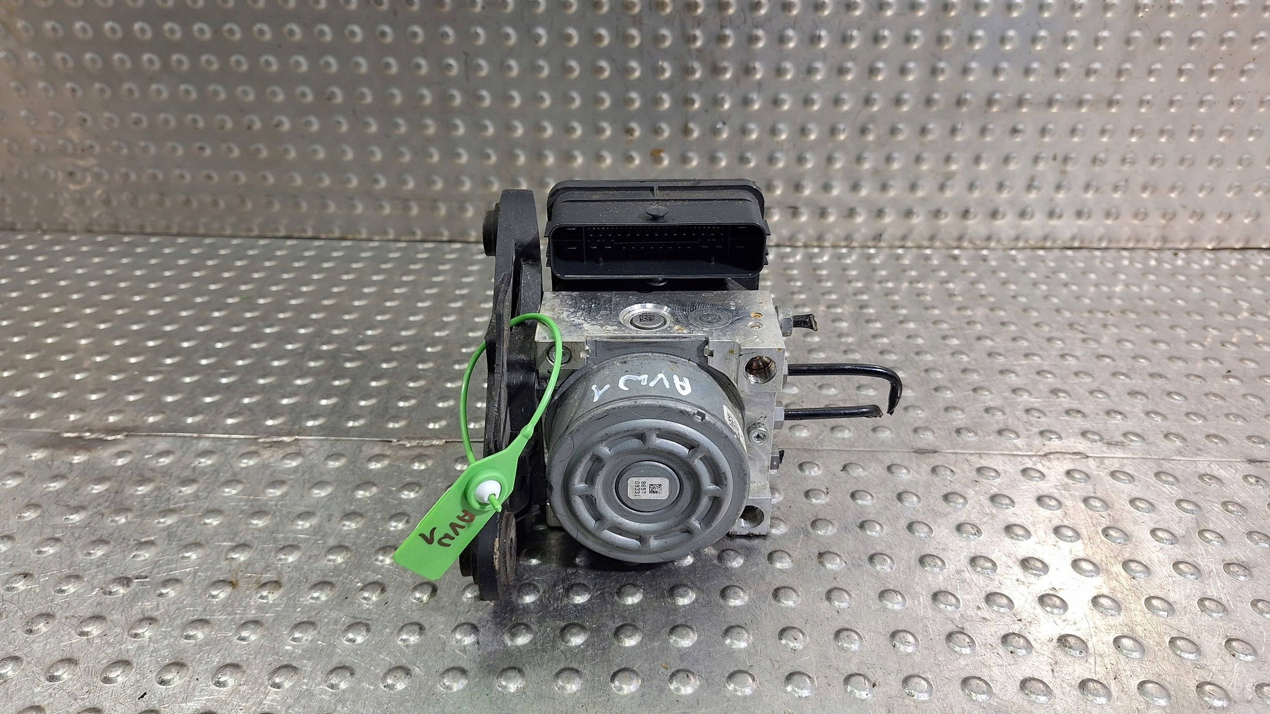 pump control unit ABS 5Q0907379S 5Q0614517R AUDI A3 8V GOLF VII LEON III