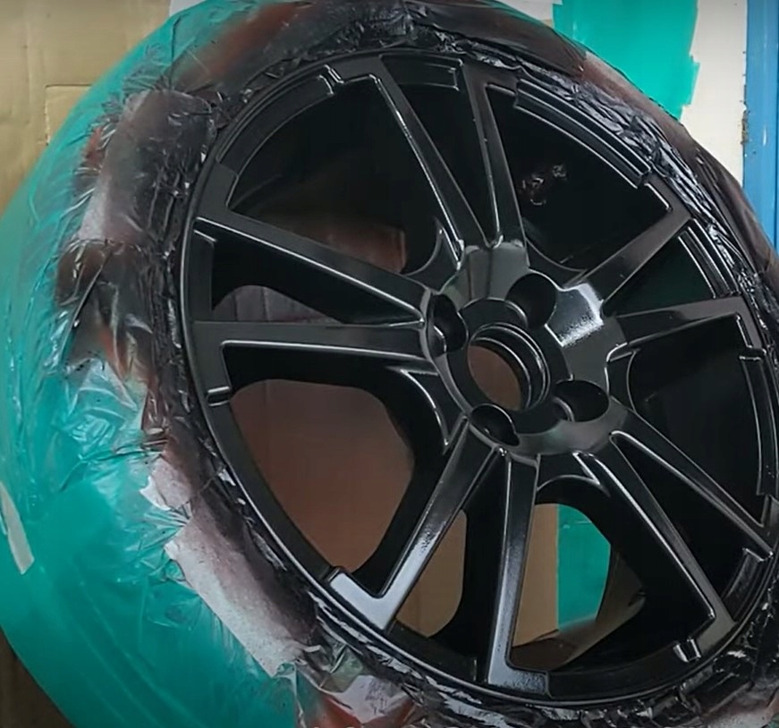 LAKIER SPRAY FARBA DO FELG SREBRNY POŁYSK Numer katalogowy producenta 22541