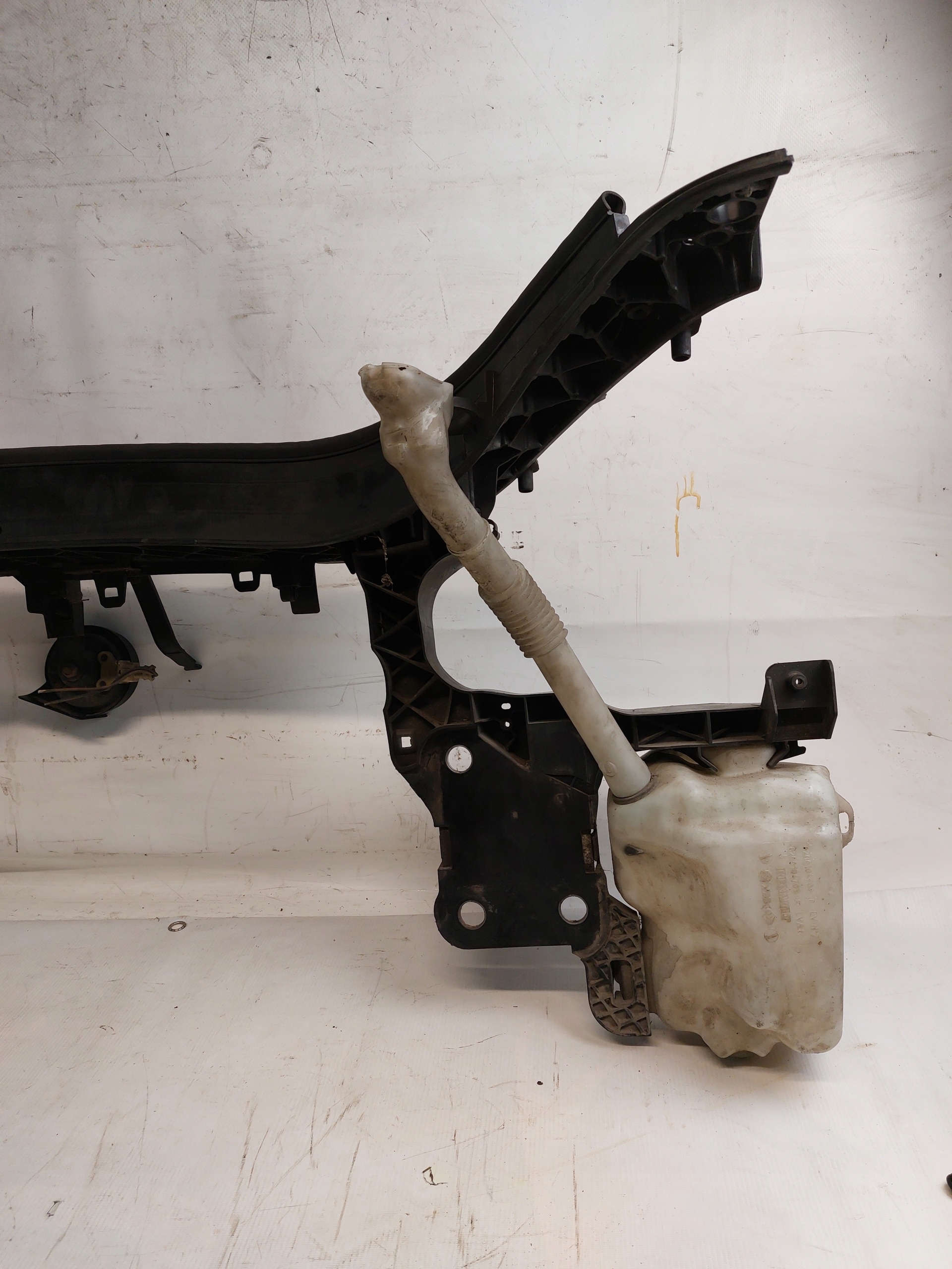 support panel for radiators pillar RENAULT SCENIC II 1.9DCI
