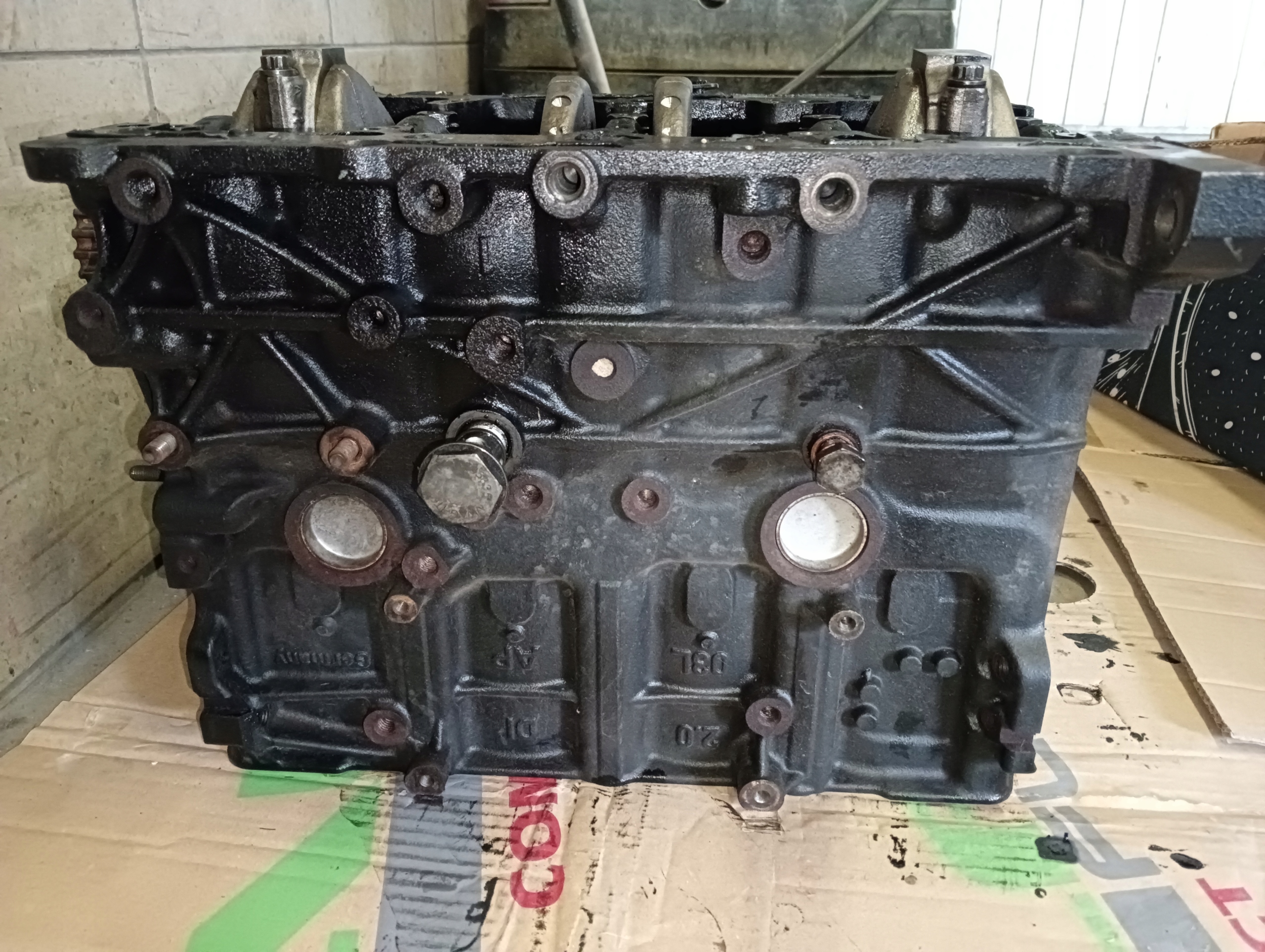 BLOK SILNIKA VW AUDI SKODA 2.0 TDI CFF I 03L103021AP 03l021AP