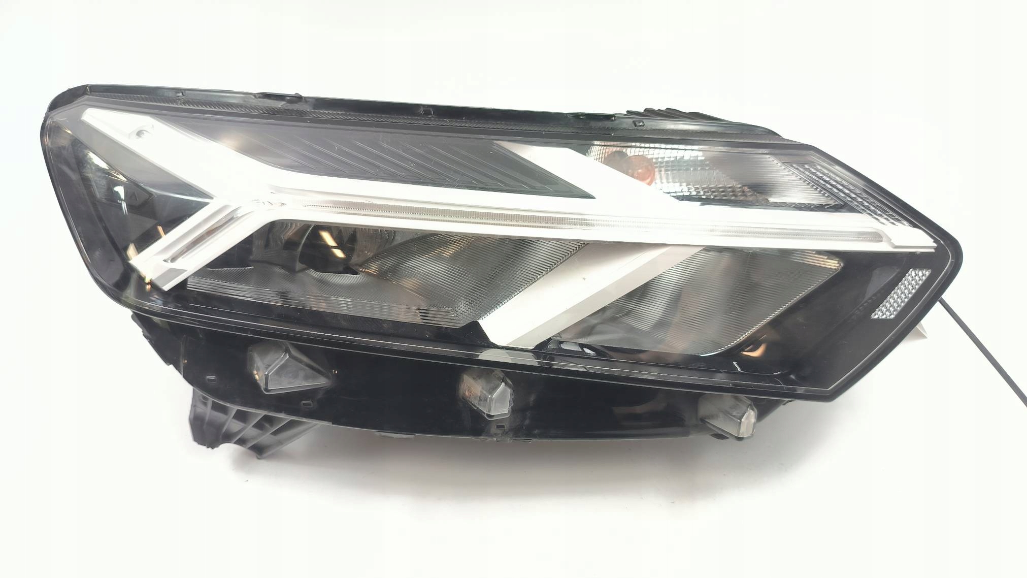 light right front EU 260107978R DACIA JOGGER LIFT