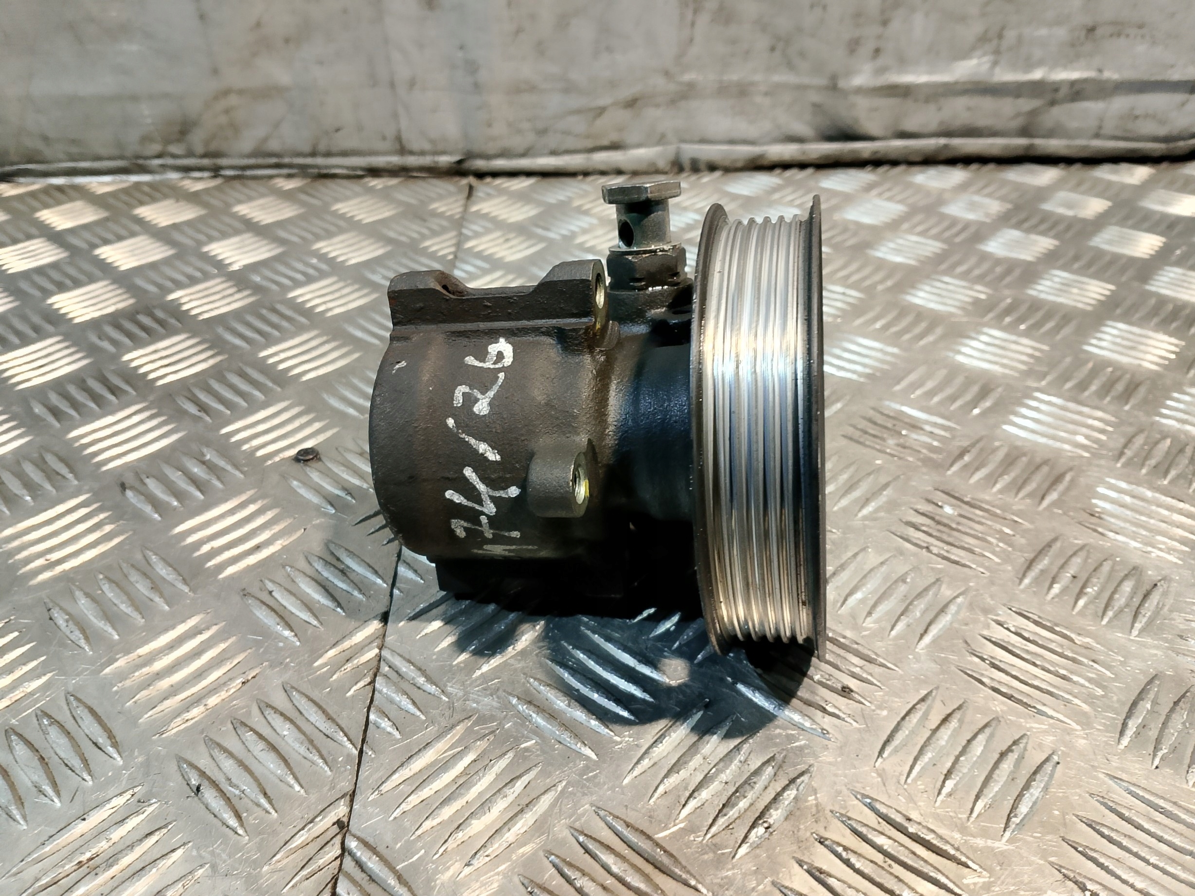 servo pump SEAT TOLEDO II 2 1.9 TDI 1J0422154D
