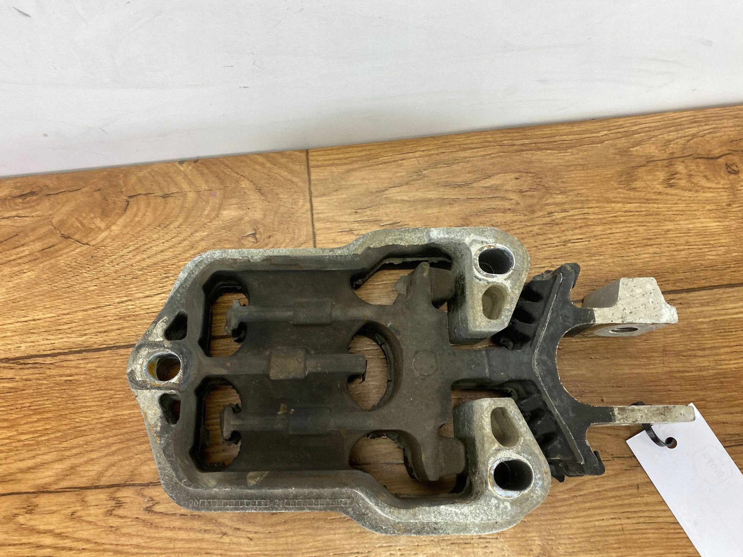 engine mount holder Ford Escape IV 2020+
