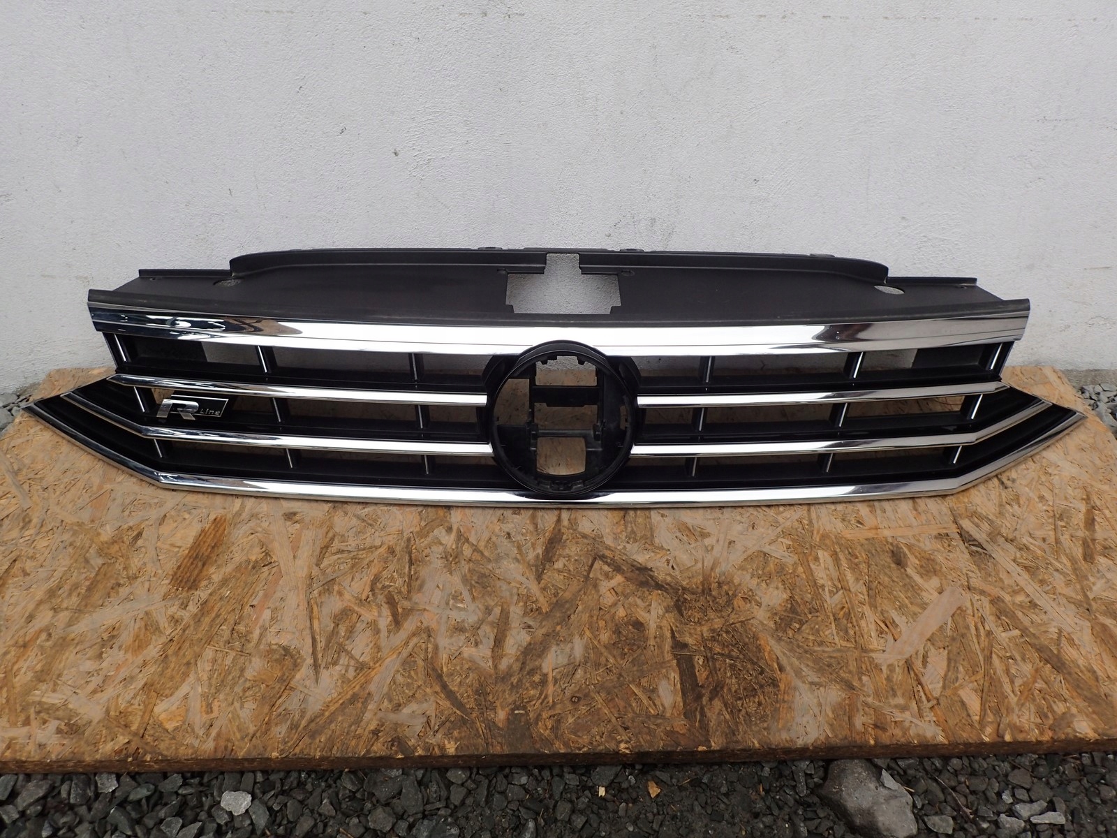 Grill VW PASSAT B8 3G R LINE LIFT 2019