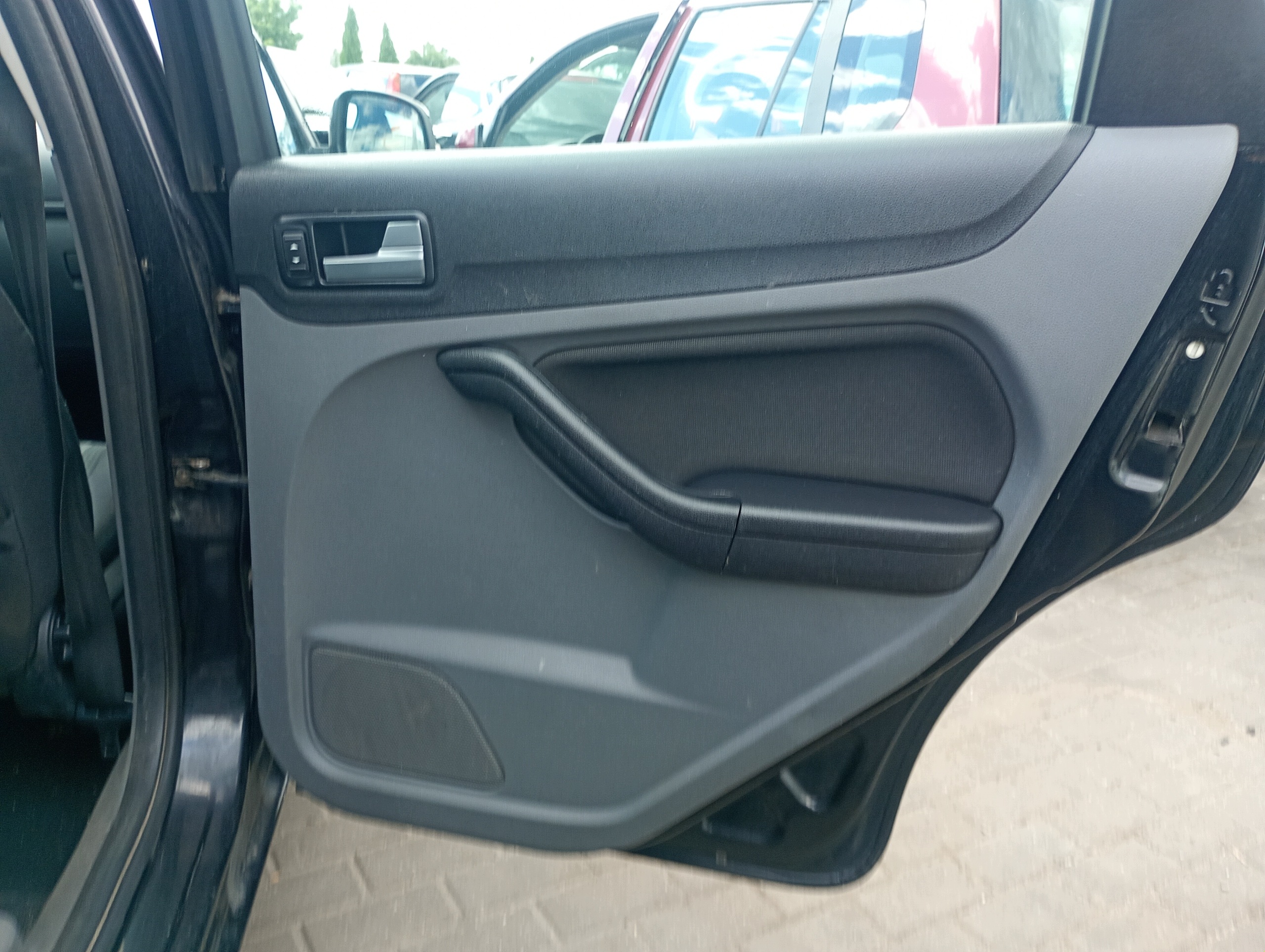 upholstery side right rear part Ford Focus 2 II MK2 08-11