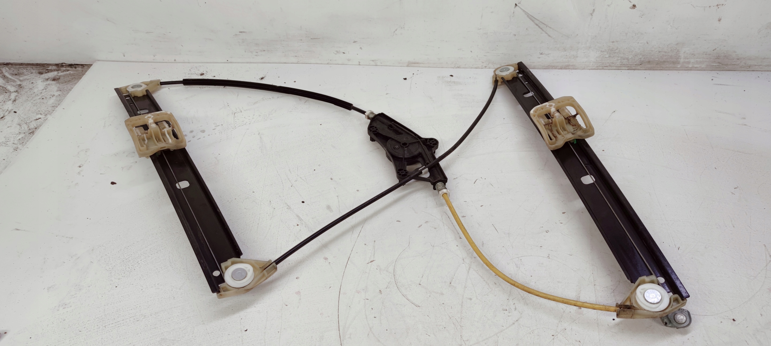 mechanism windows right front AUDI A4 B9 8W0837462