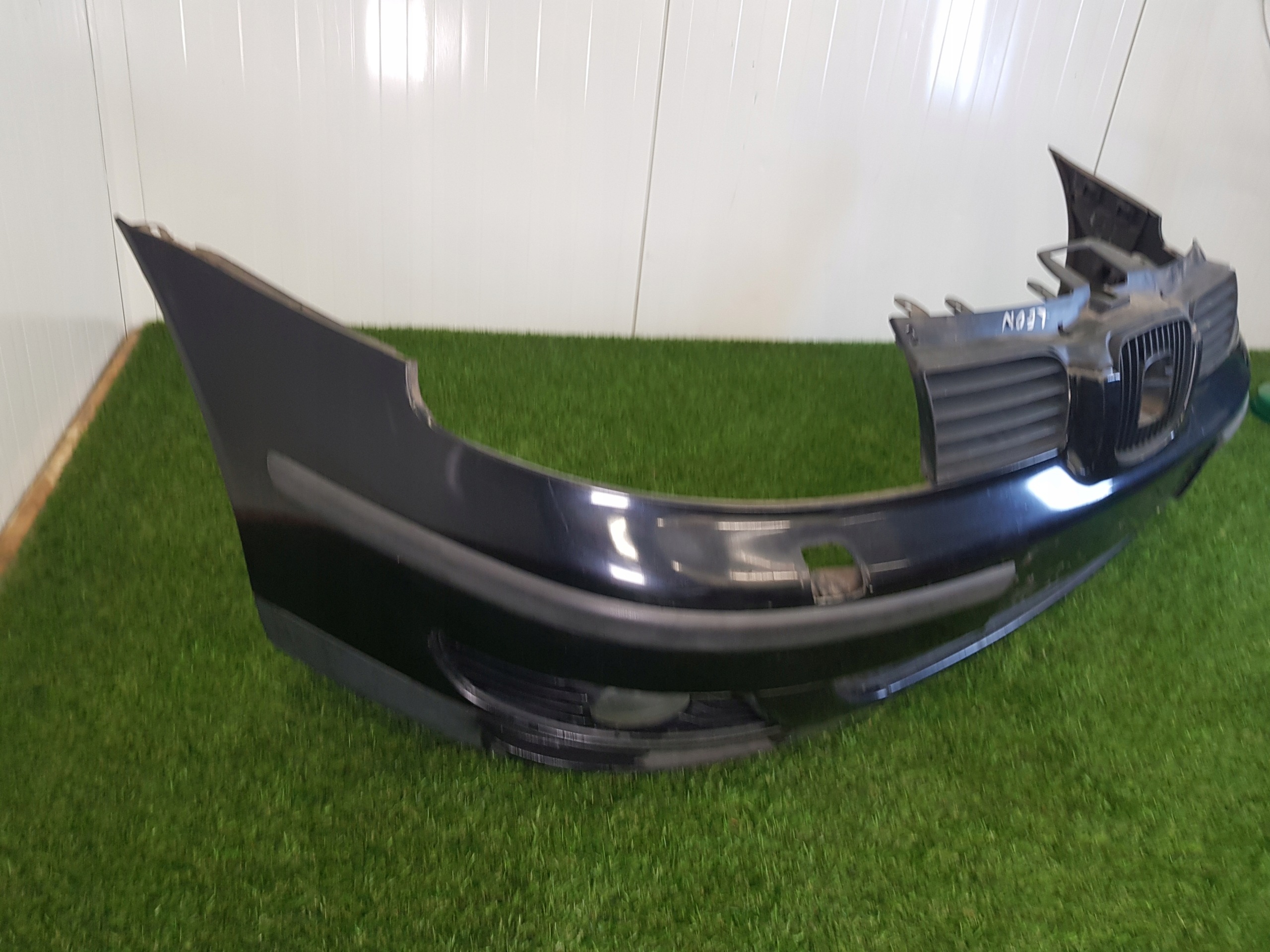 nárazník předek přední SEAT LEON TOLEDO