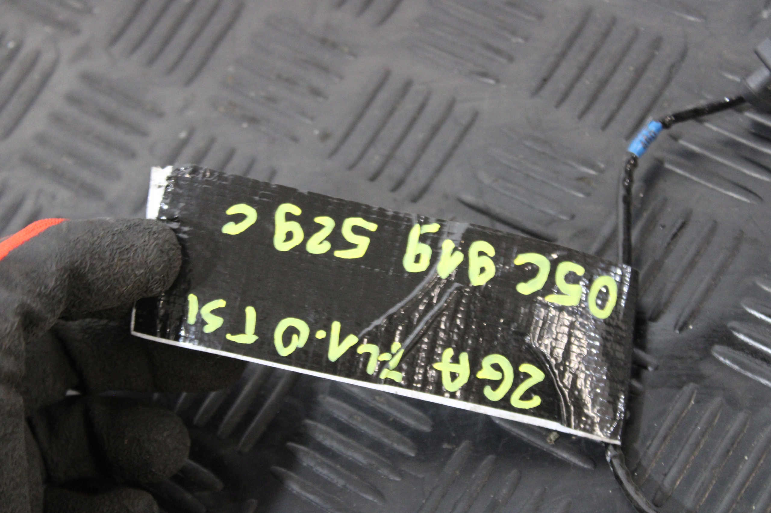 Sensor TEMPERATURY Gase 05C919529C VW T-ROC 2GA LIFT FL