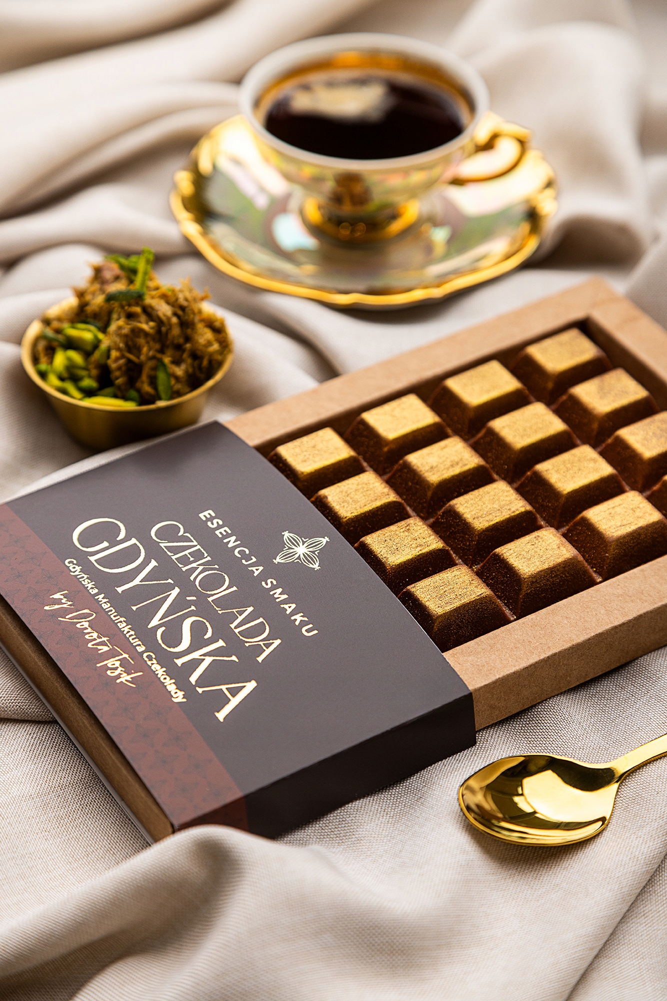 Levně Čokoláda dubajská, ručně vyrobená Gdyňská manufaktura Mléčná čokoláda 200 g