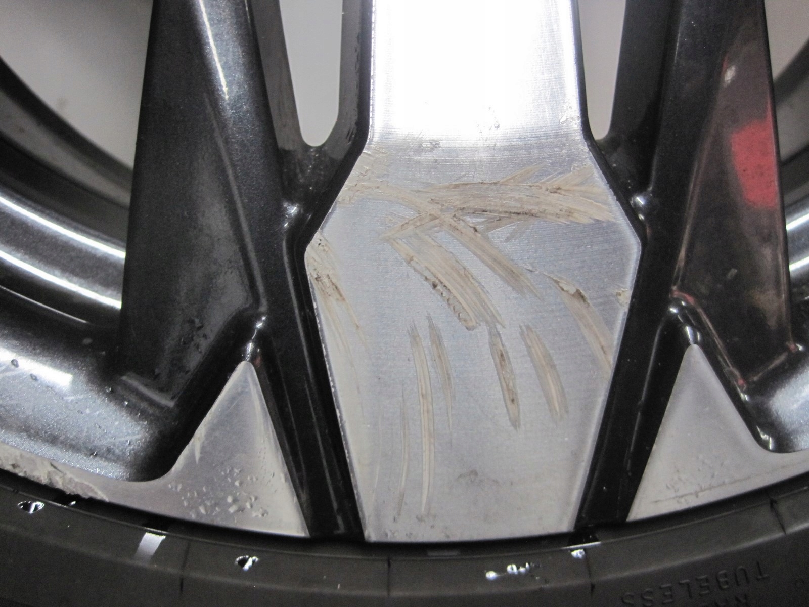 wheels discs tyres PEUGEOT 3008 II R18 M+S 5MM