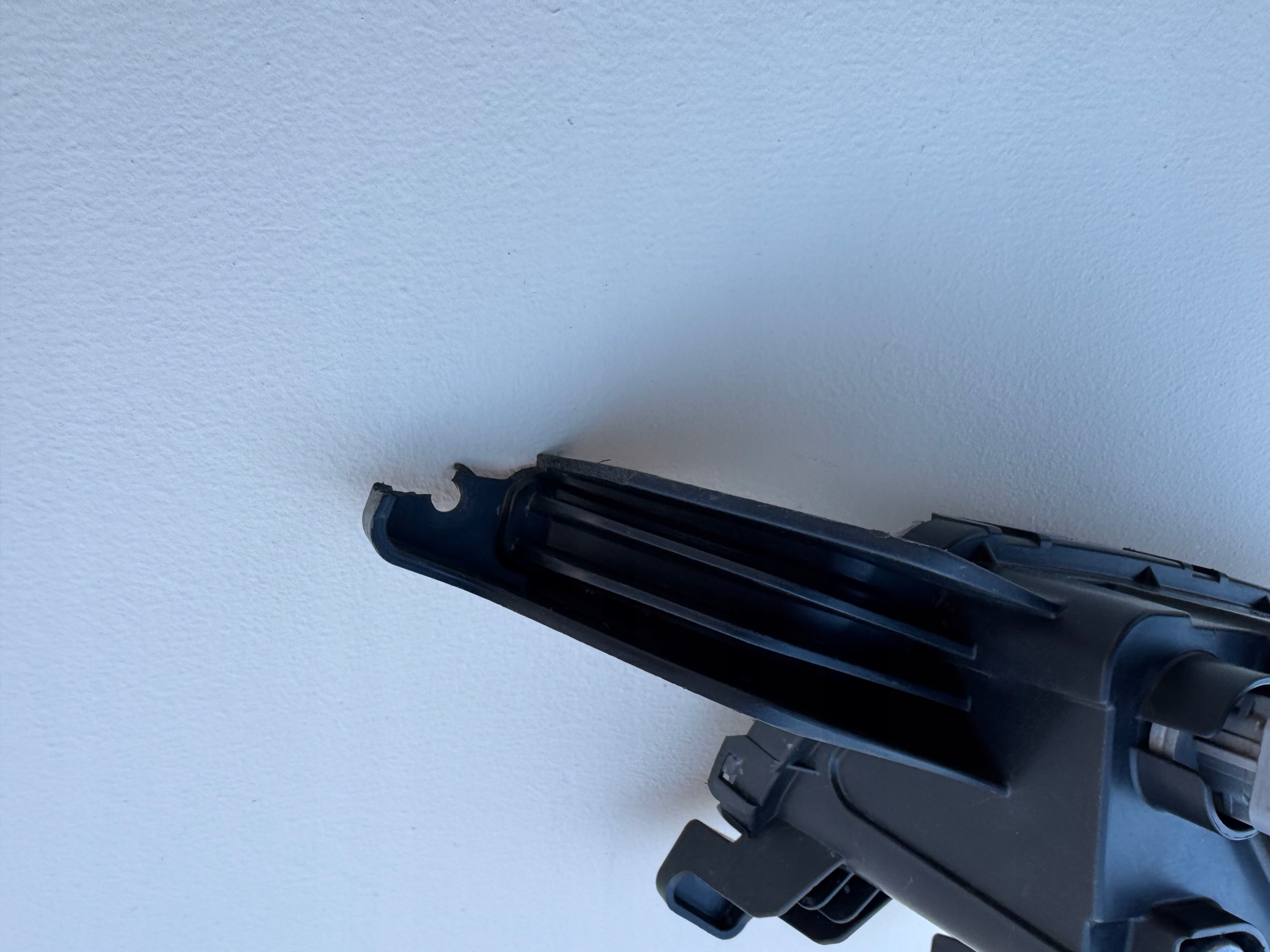 KORANDO IV 4 19R- галоген левая перед левый передний