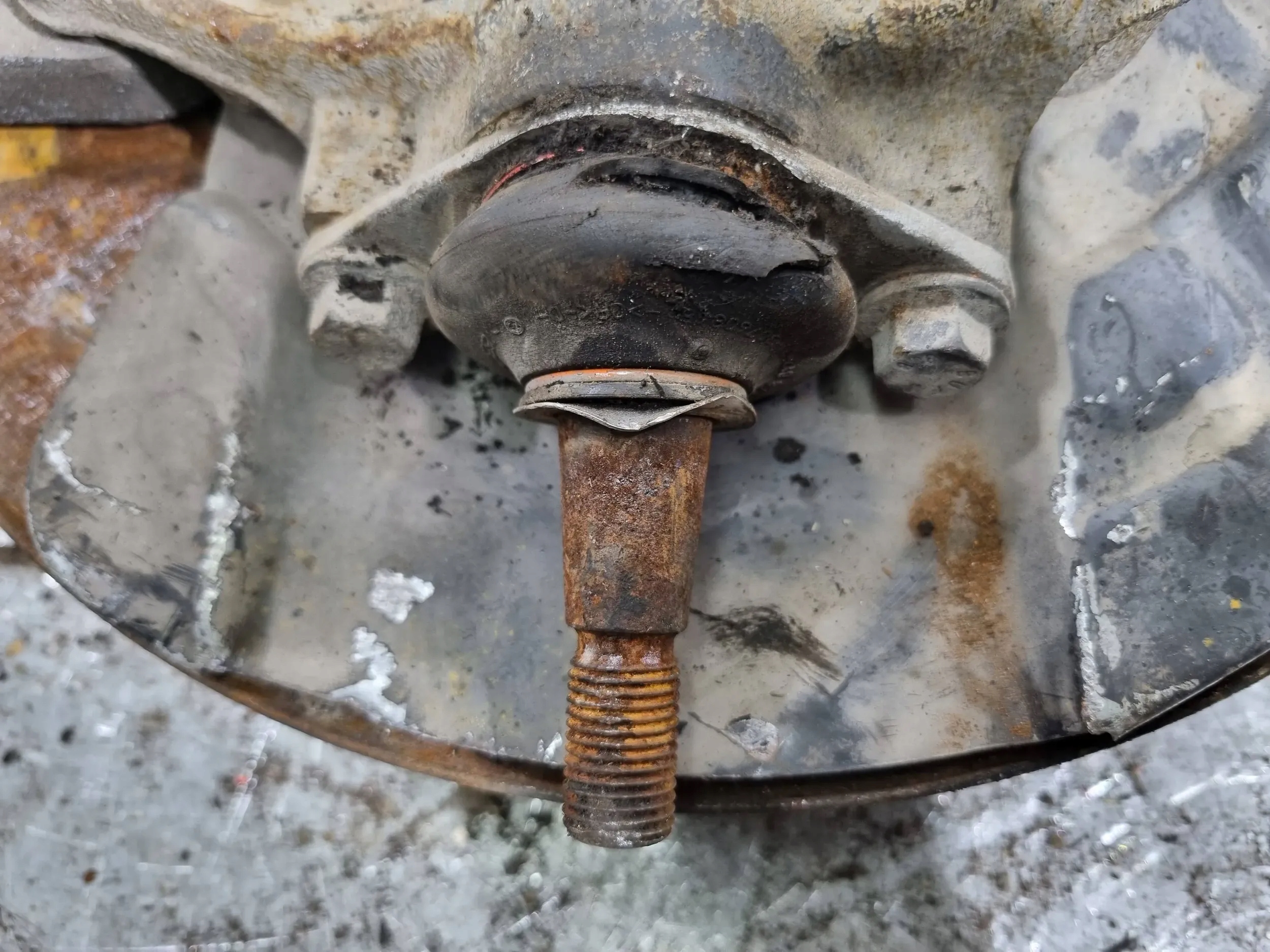 swing front right 08630771 VOLVO XC90 2.4 D5