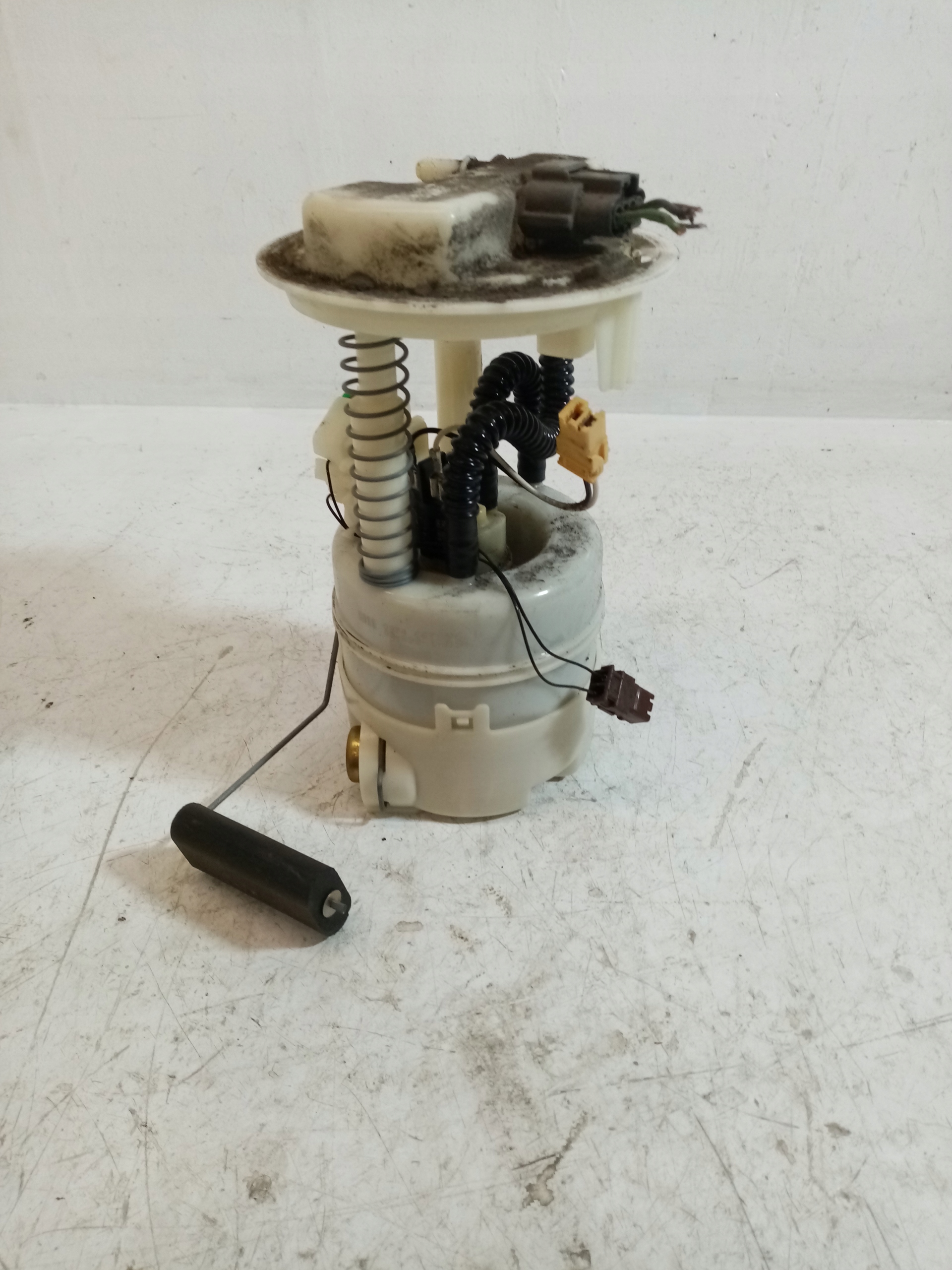 feed pump RENAULT CLIO 3 1.6 B