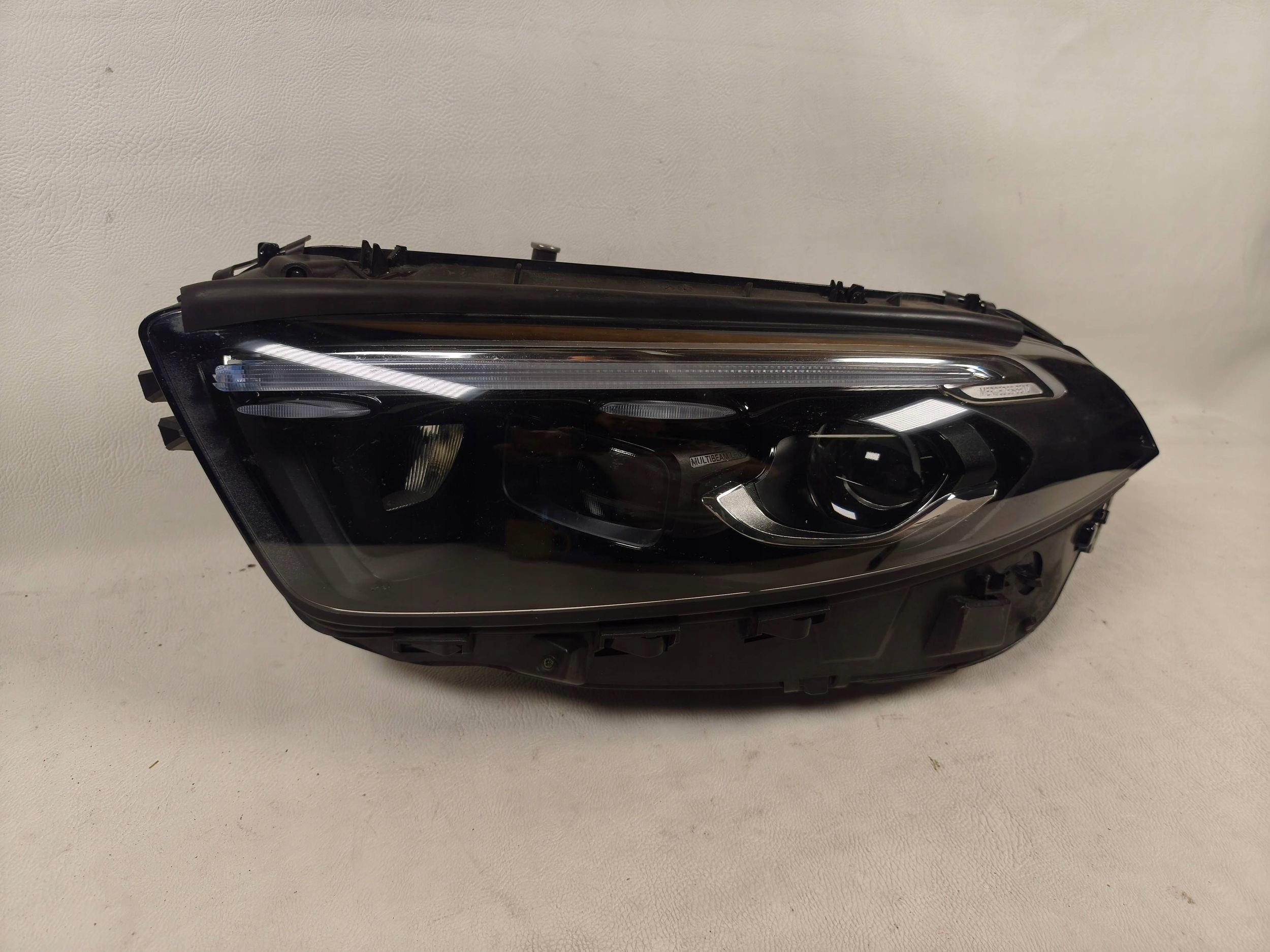 Mercedes A W177 A177 Lift 23- light left front front Multibeam