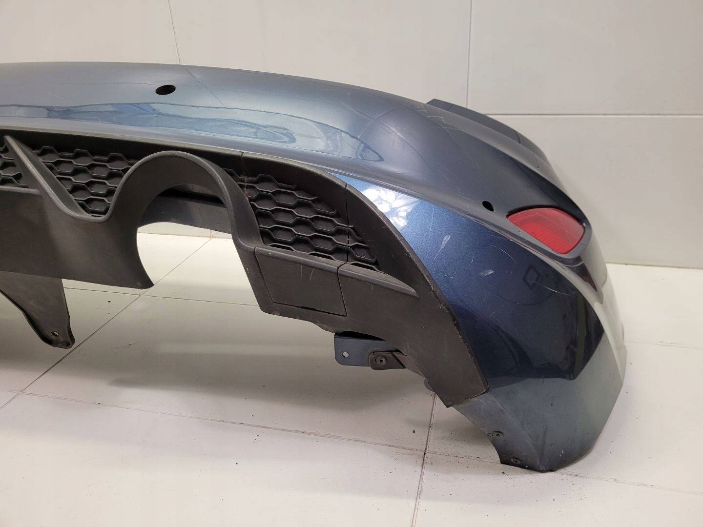 nárazník zadný Ford Fiesta 7 2019