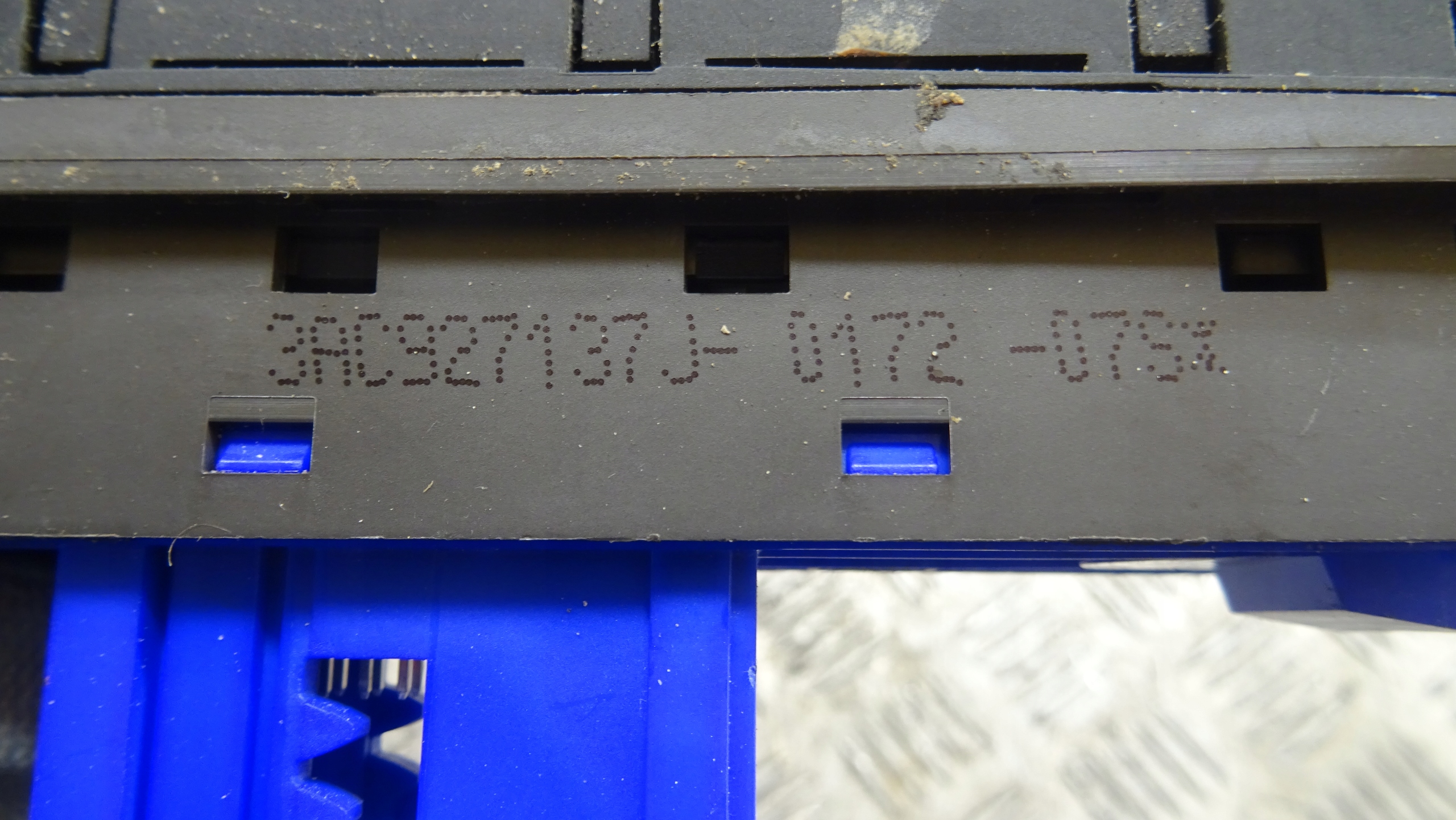 Panel switch Volkswagen OE 3AC927137J