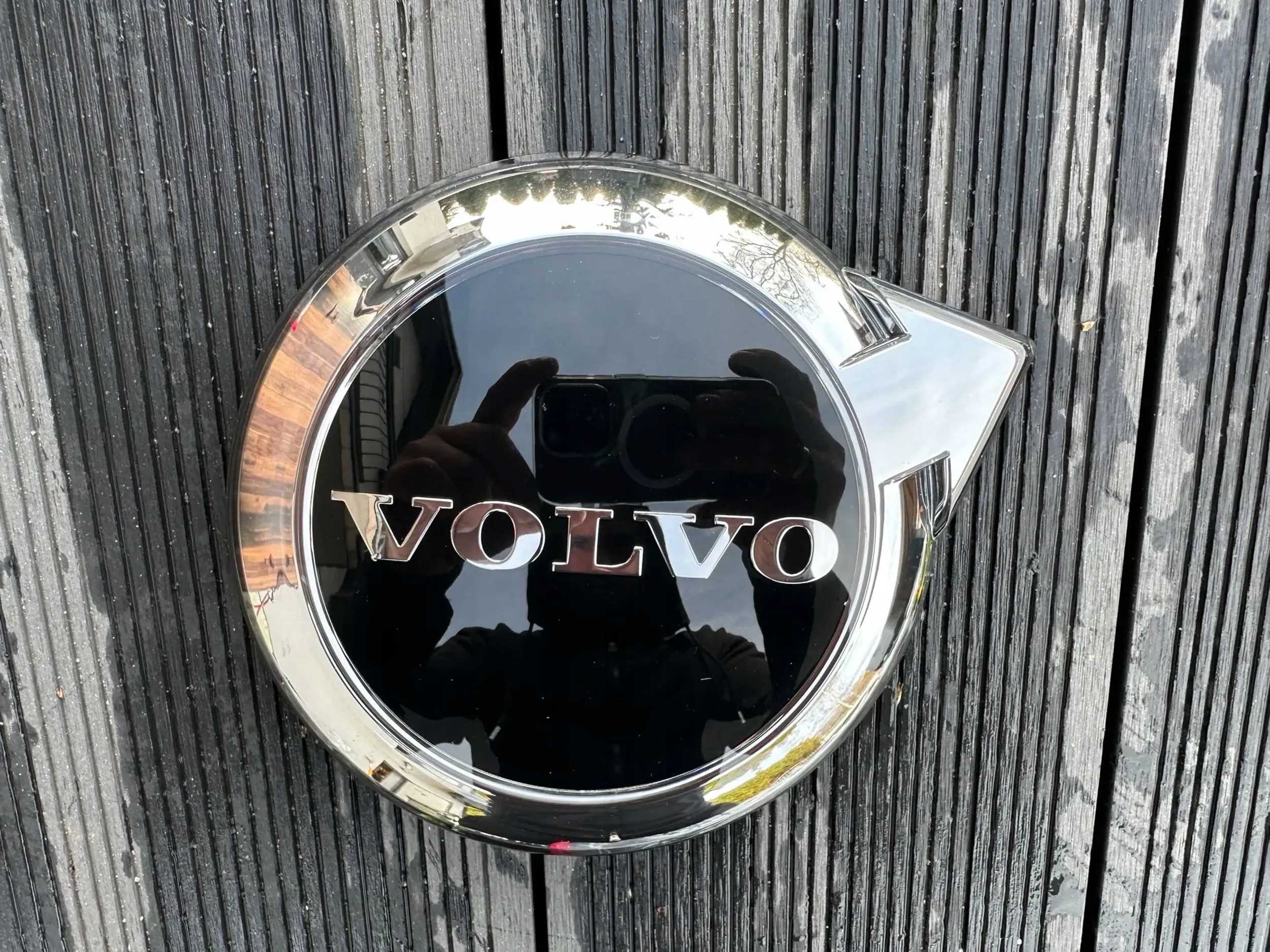 Volvo S90, V90 2018 Emblematy