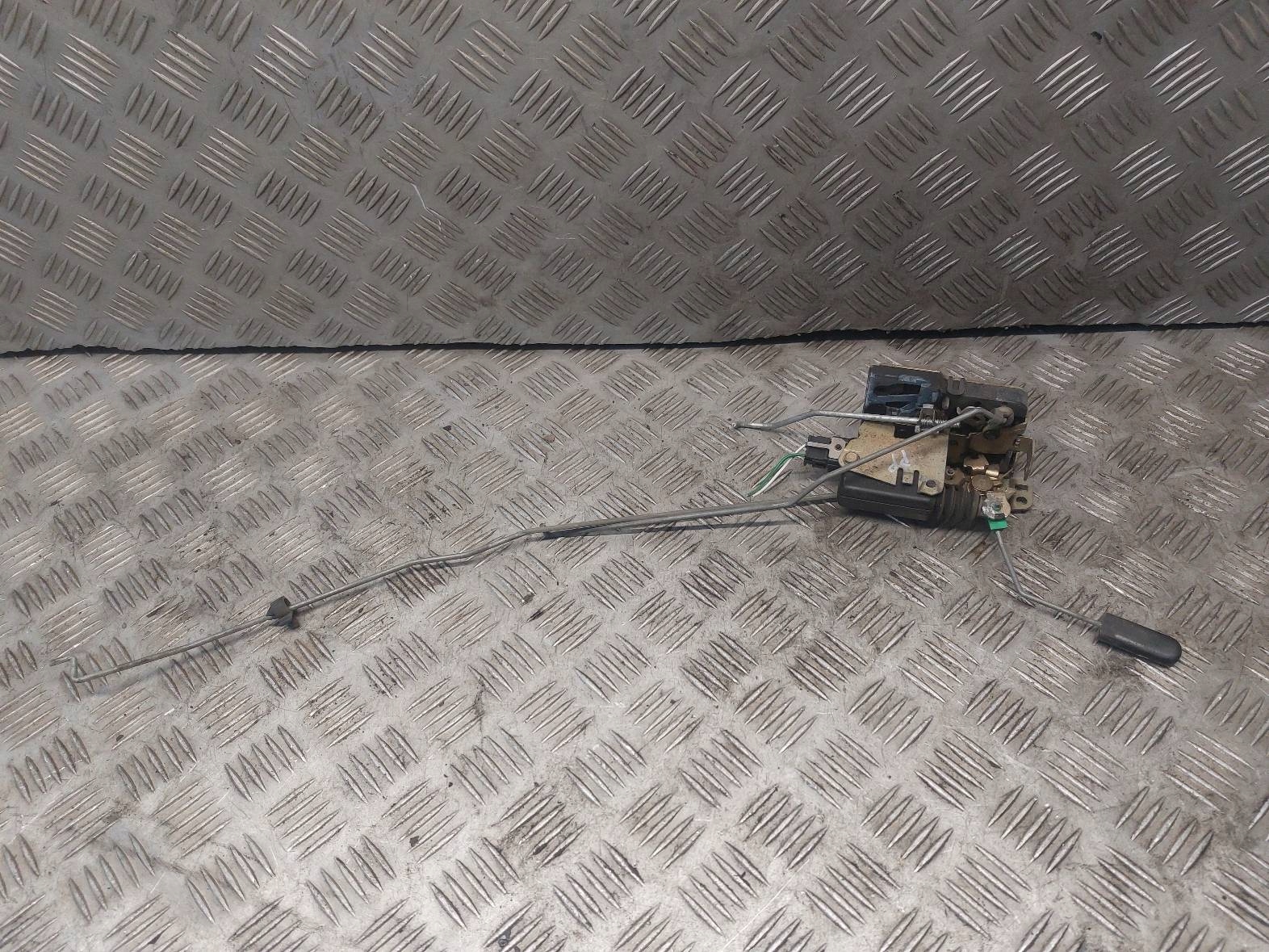 lock door right front OPEL MOVANO A