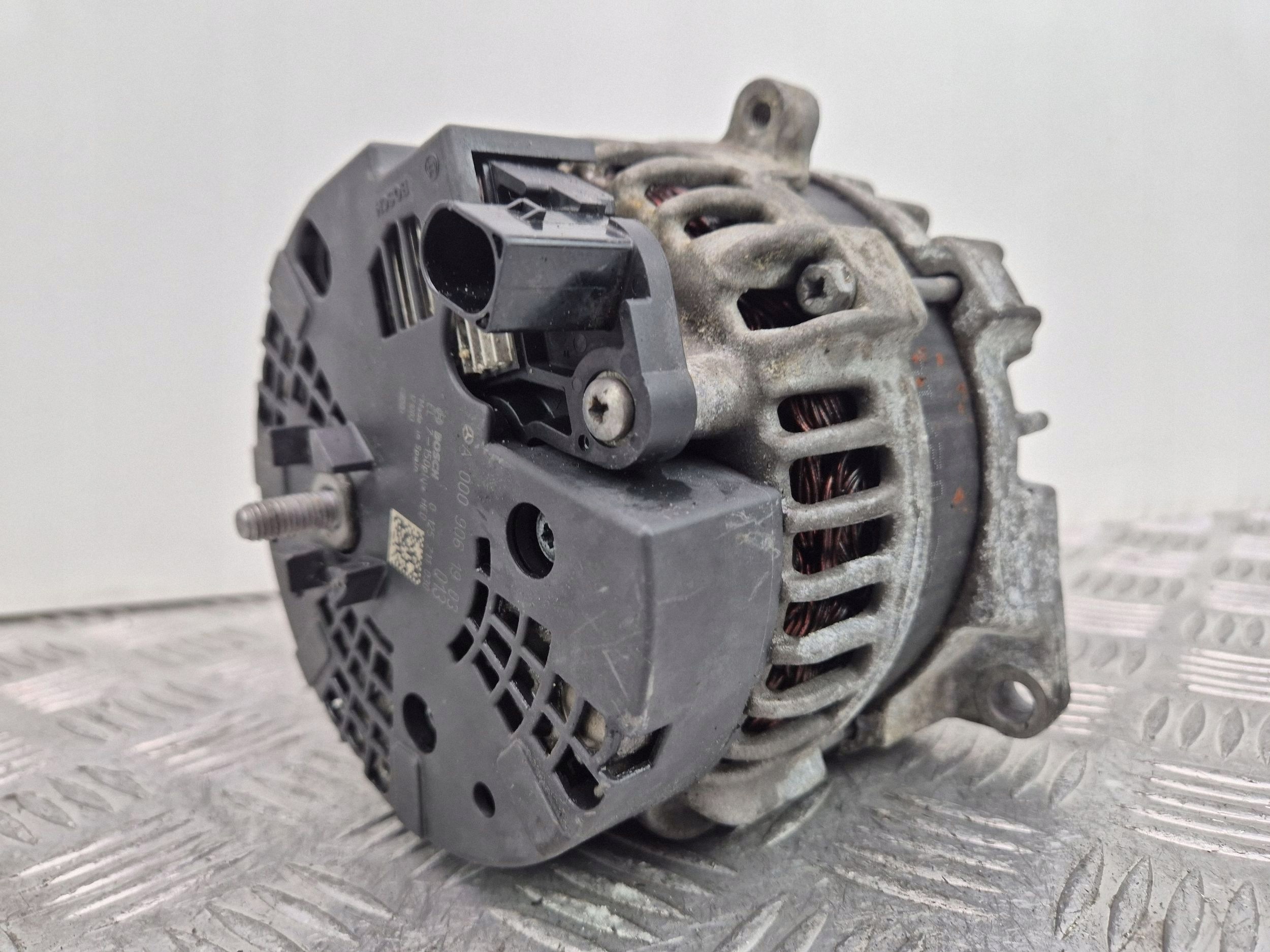 Mercedes A220 W176 Alternator A0009061903
