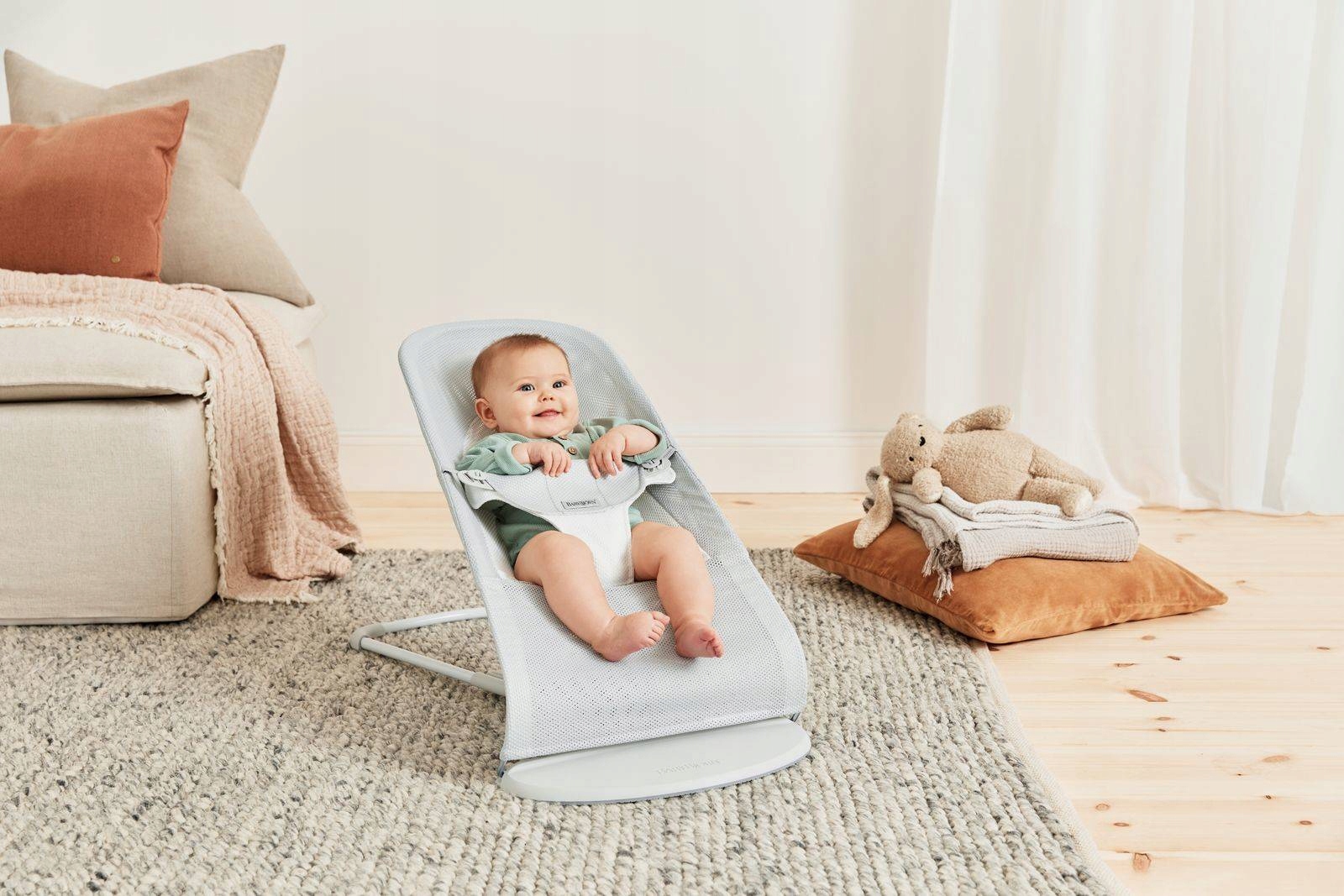 LEŻACZEK BALANCE SOFT MESH SZARY BIAŁY BABYBJORN Rodzaj Leżaczek