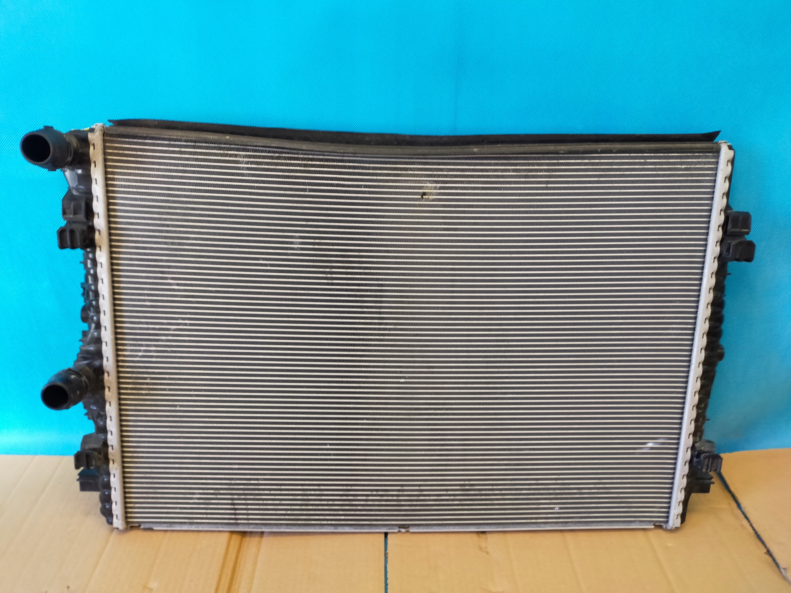 VW TIGUAN ALLSPACE 2022 R 1.5 TSI 110KW CHŁODNICA WODY 5WA121251D Numer katalogowy części 5WA121251D