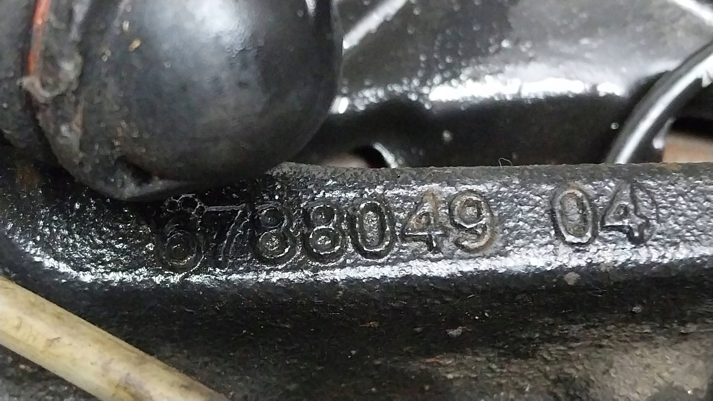 otoč čepu levý záď 6788049 BMW X1 E84