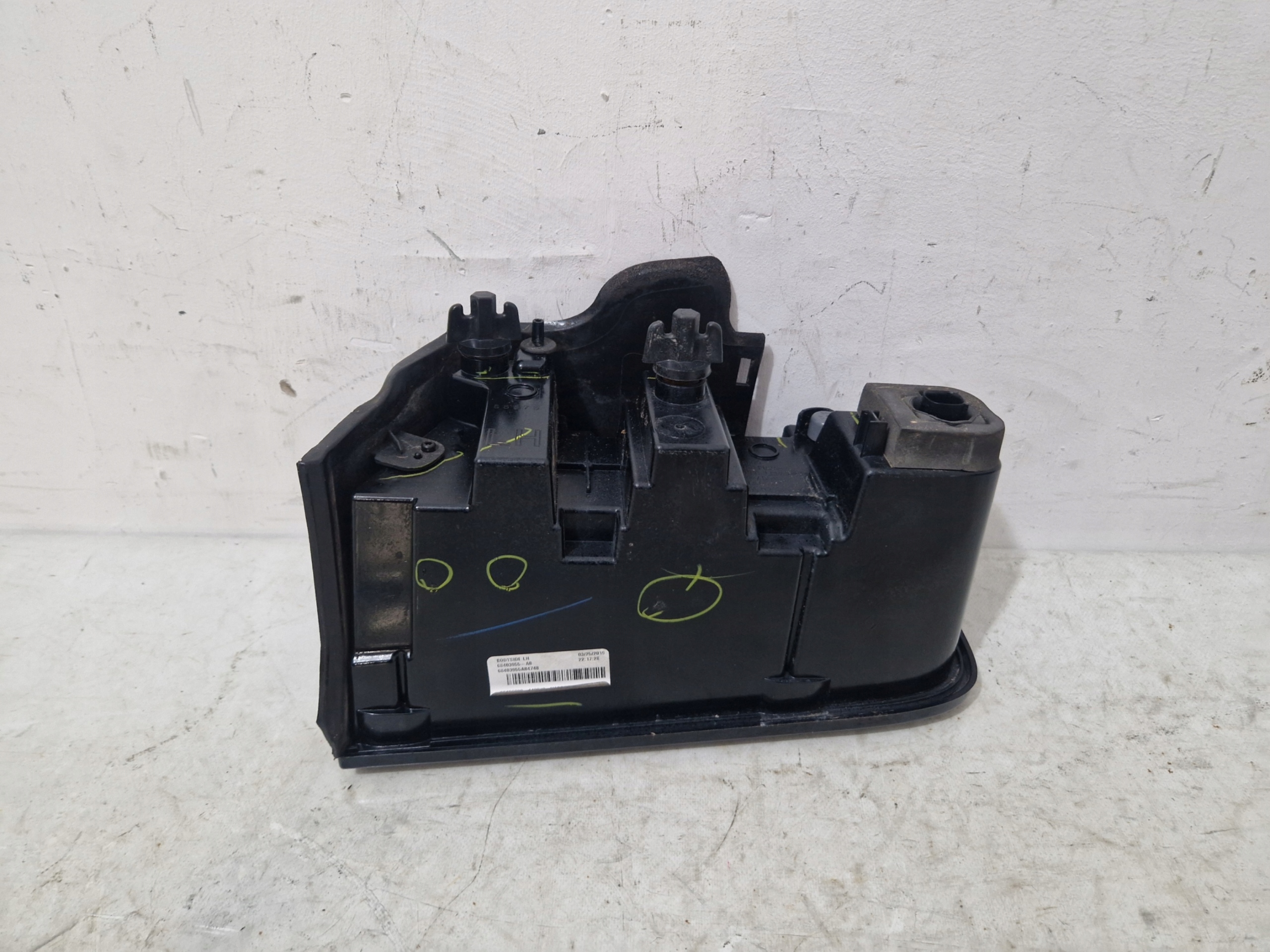 DODGE CHALLENGER 2019- light left rear part rear 68403955AB