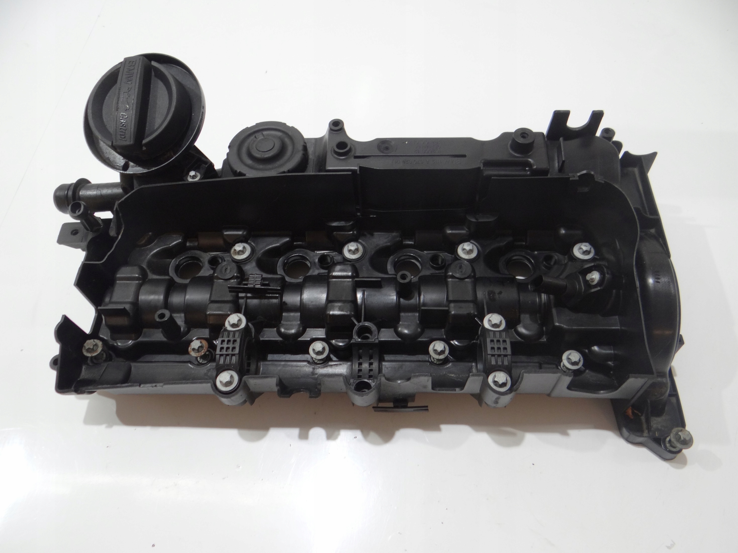 Abdeckung der Ventile BMW X1 E84 LCI N47D20C 8570829 (17193271)