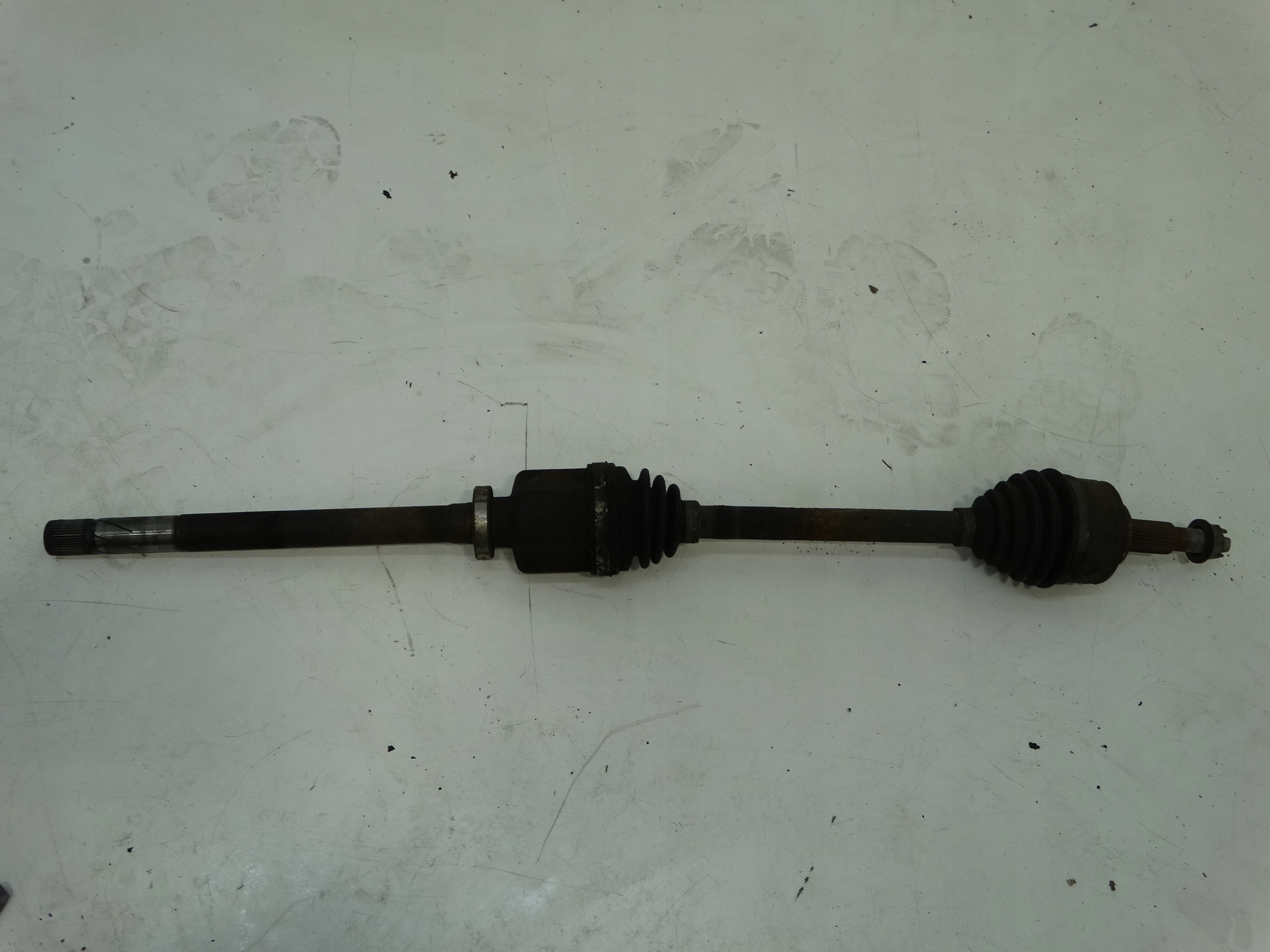 semi-axis right front RENAULT SCENIC III 2.0 DCI 2009-2013R.