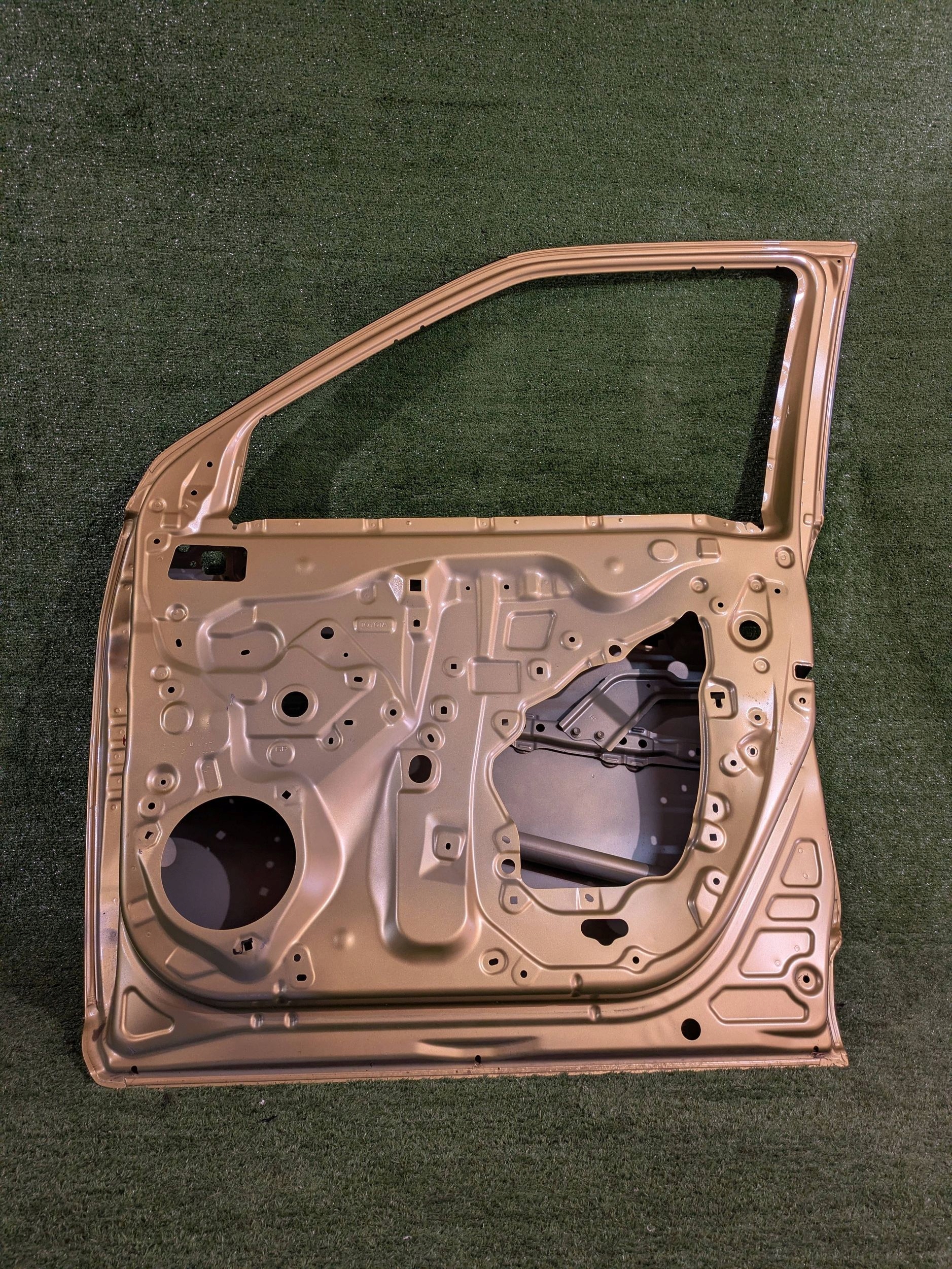 door front right right front TOYOTA YARIS CROSS 20- NR.4201