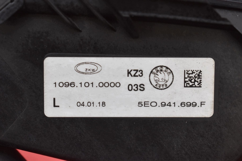 fog light left front front 5E0941699F SKODA OCTAVIA 3 III LIFT 17-20