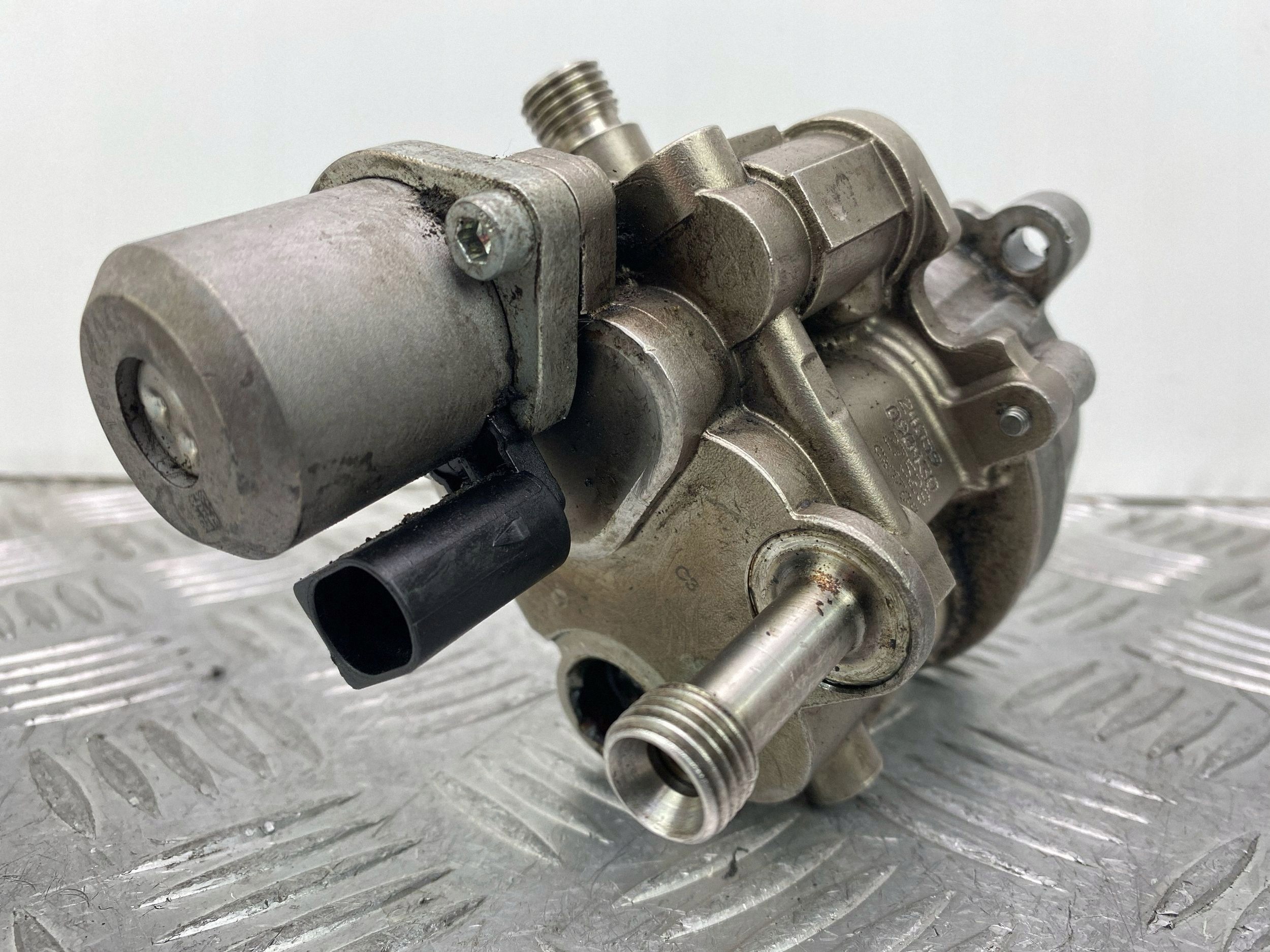 BMW X5 E70 40i injection pump 7615617 N55B30A