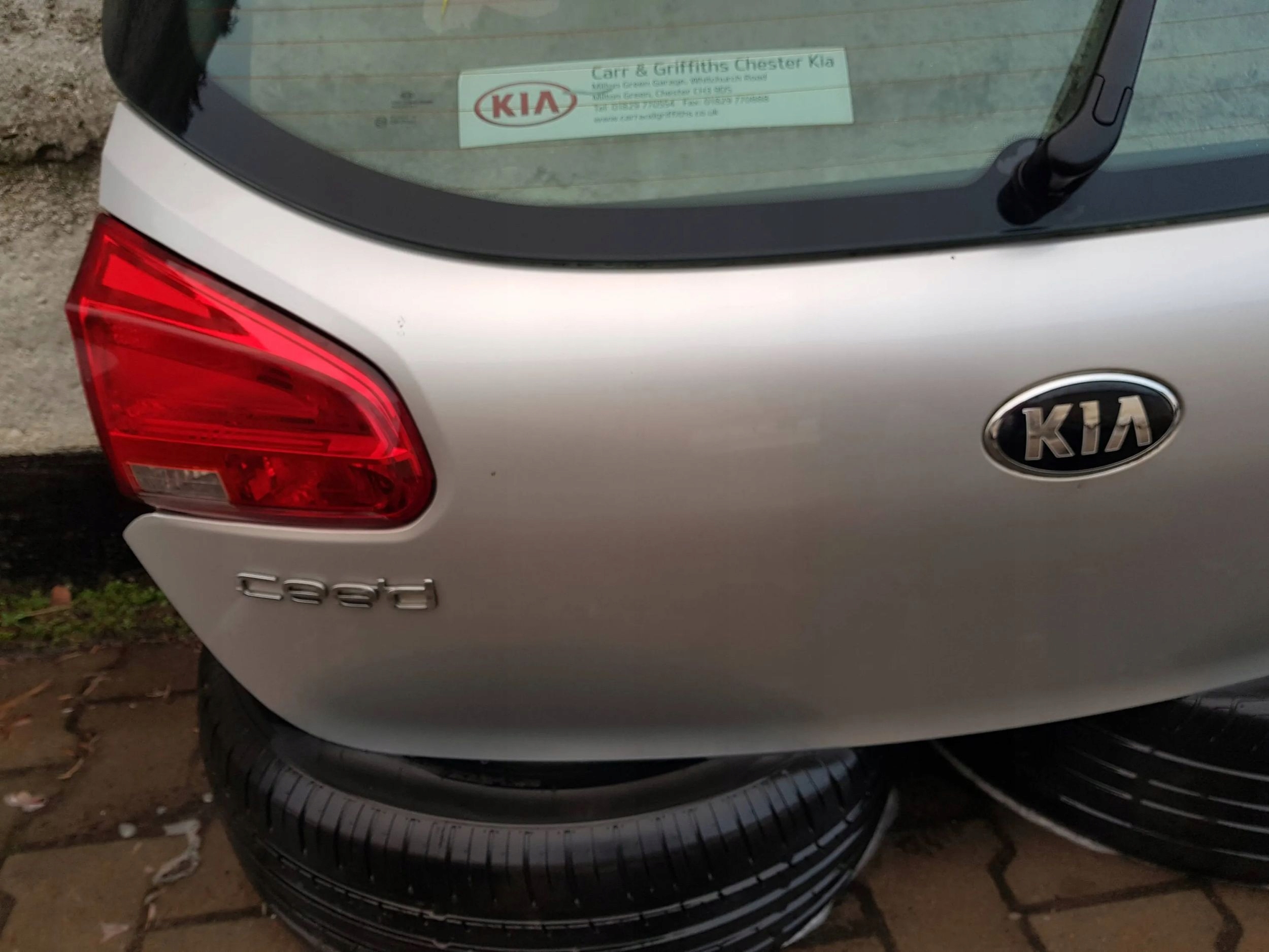 KIA CEED II HB boot door rear + window 9S 2012