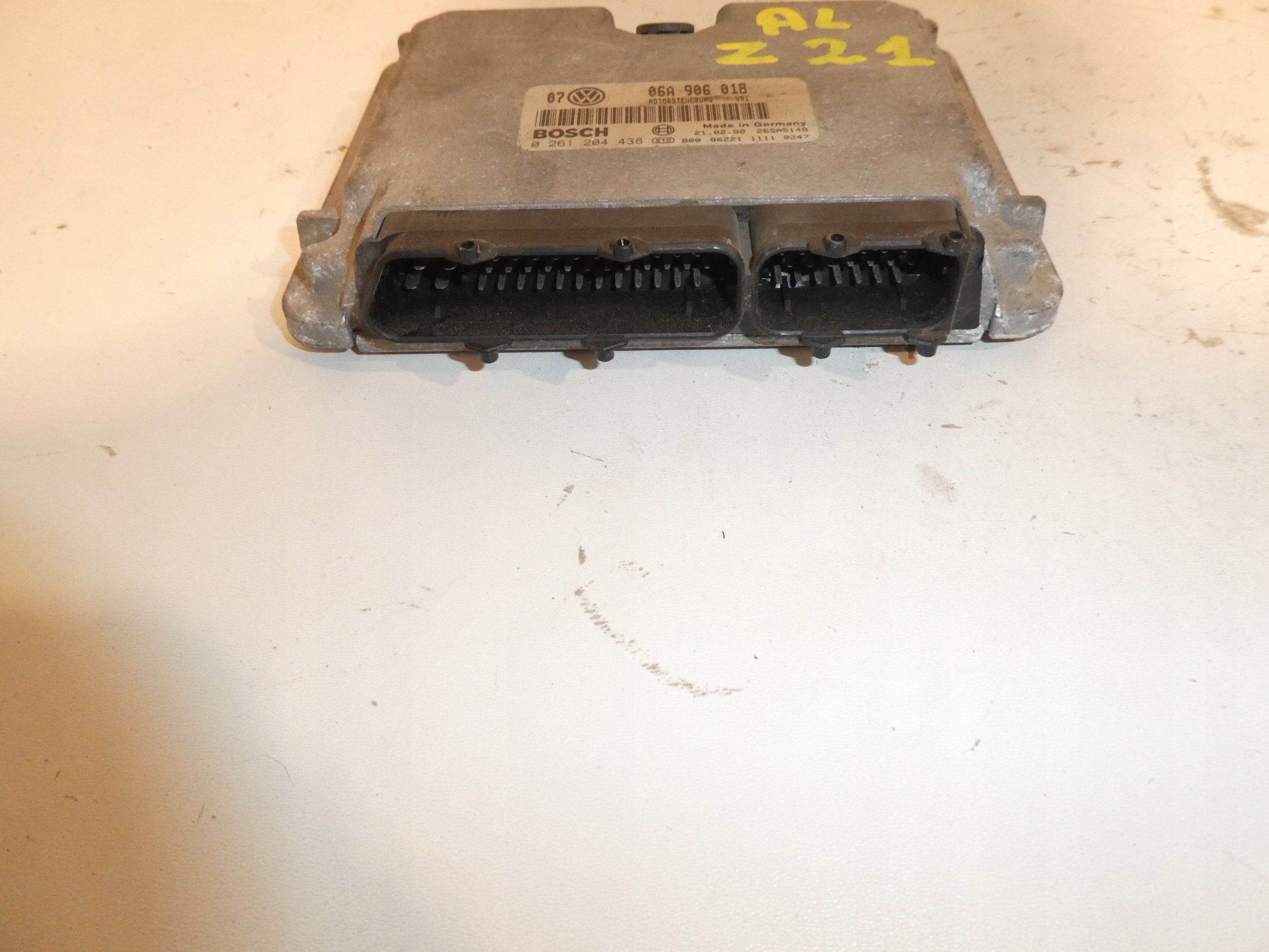 computer control unit VW SKODA 2.0 06A906018