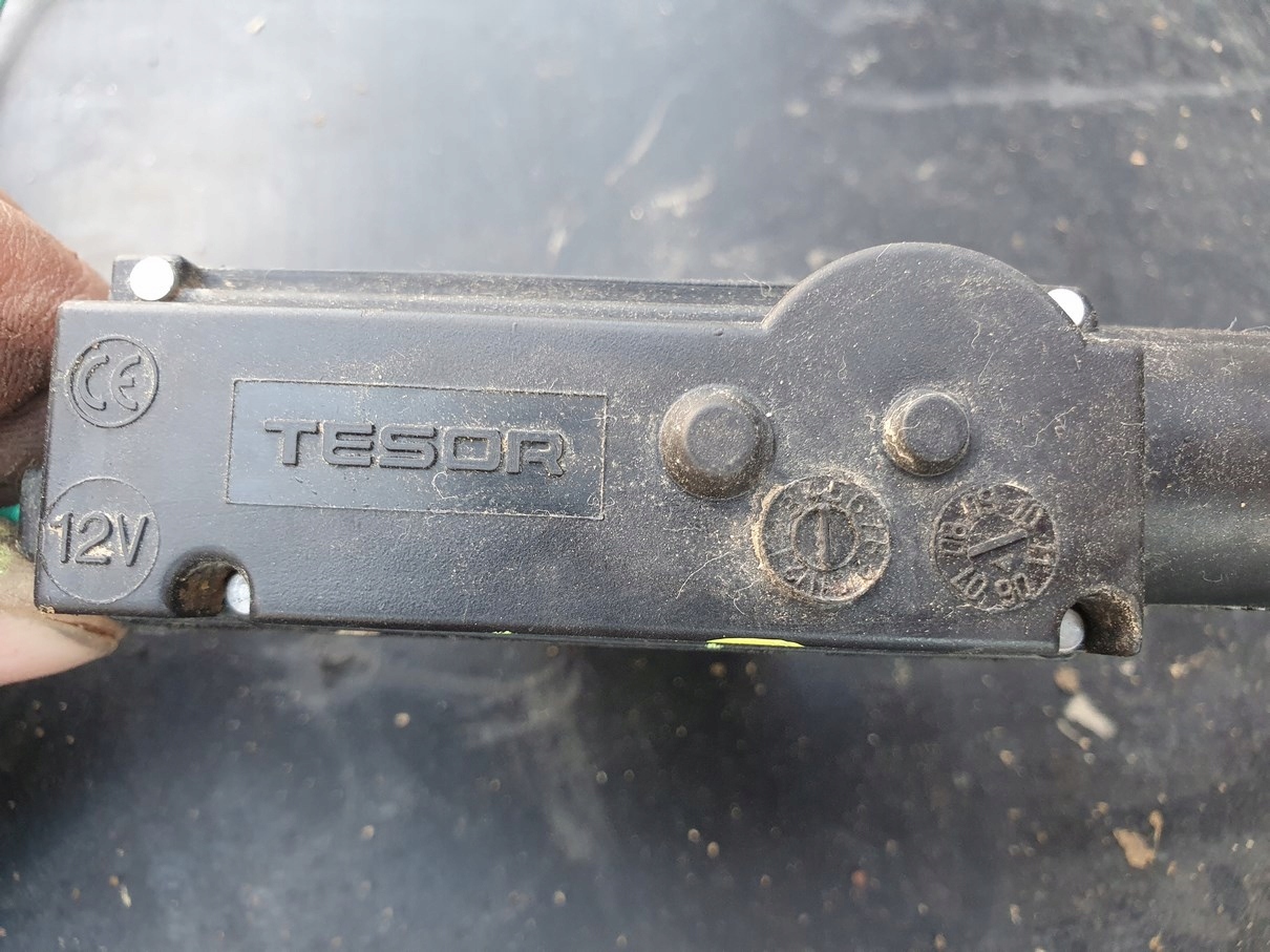 SIŁOWNIK ZAMKA DRZWI LEWY MICROCAR MC2 MC1 Producent części Microcar