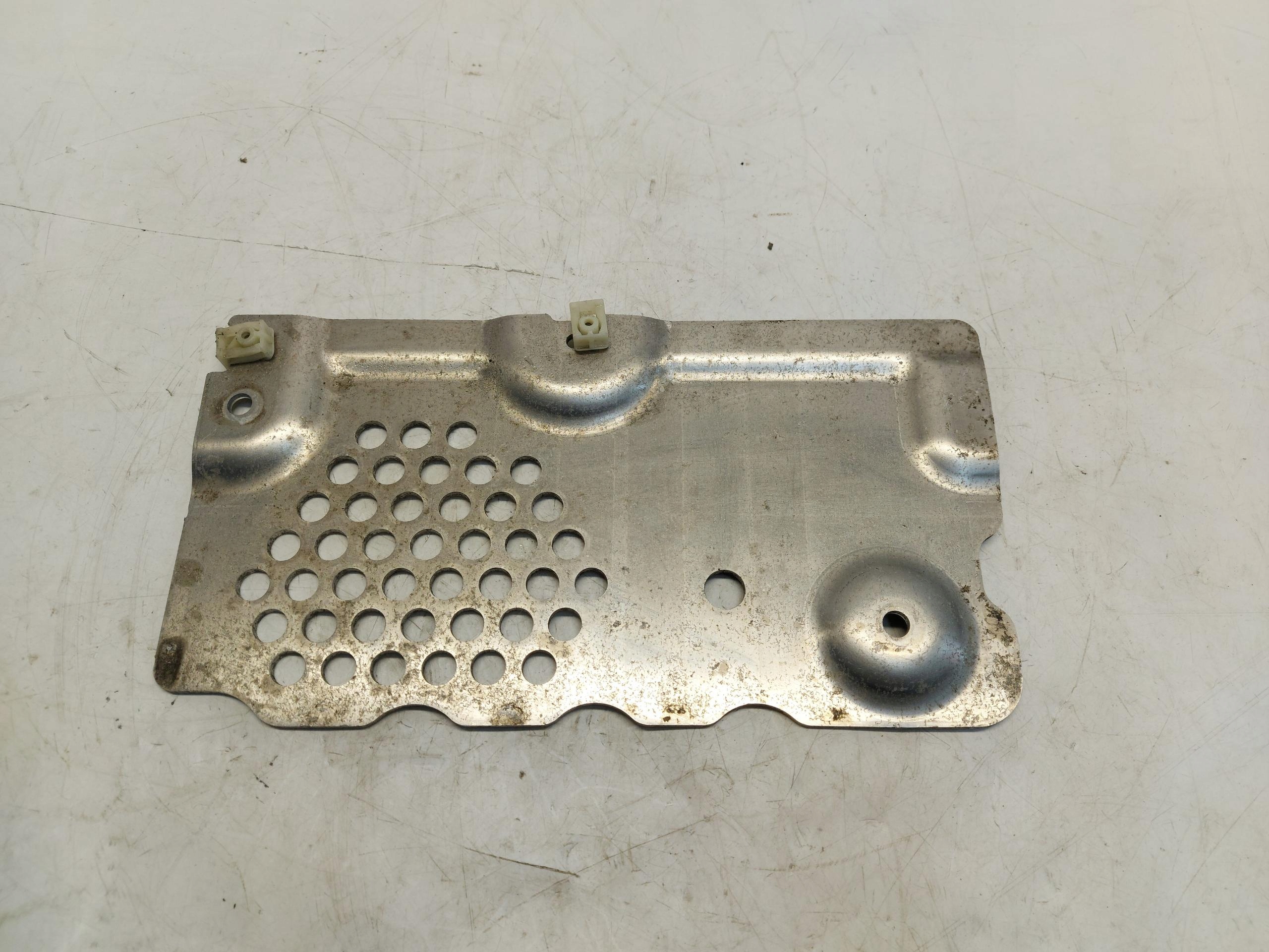 BMW 5 G60 530E x-drive cover chassis 9797938