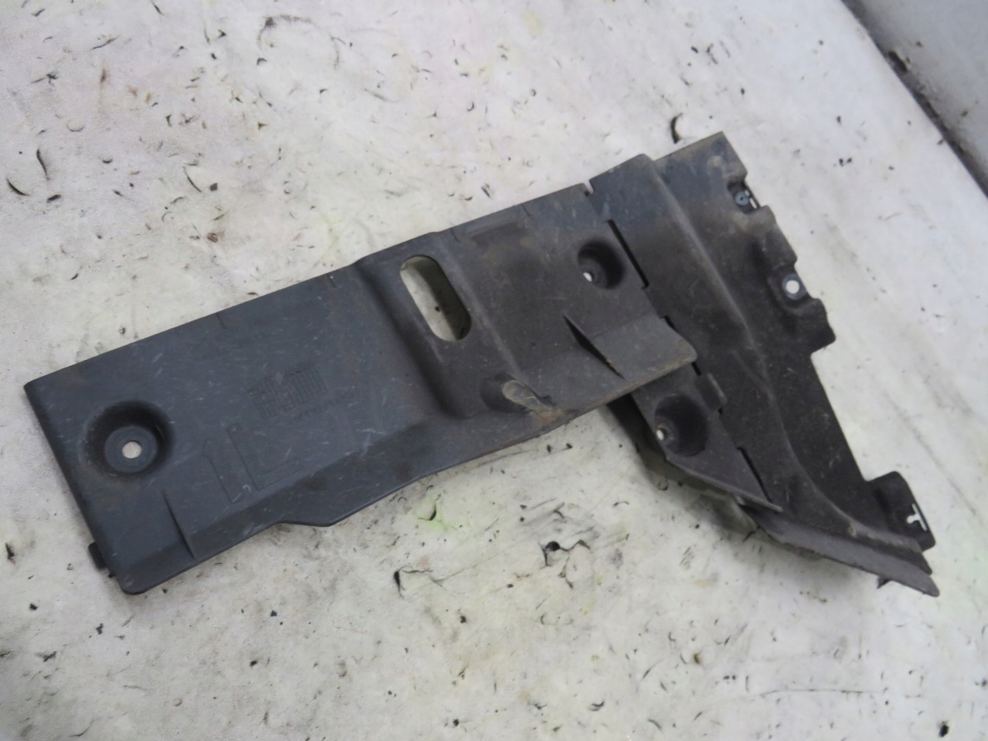 OSŁONA PODWOZIA LEWY TYŁ QASHQAI J10