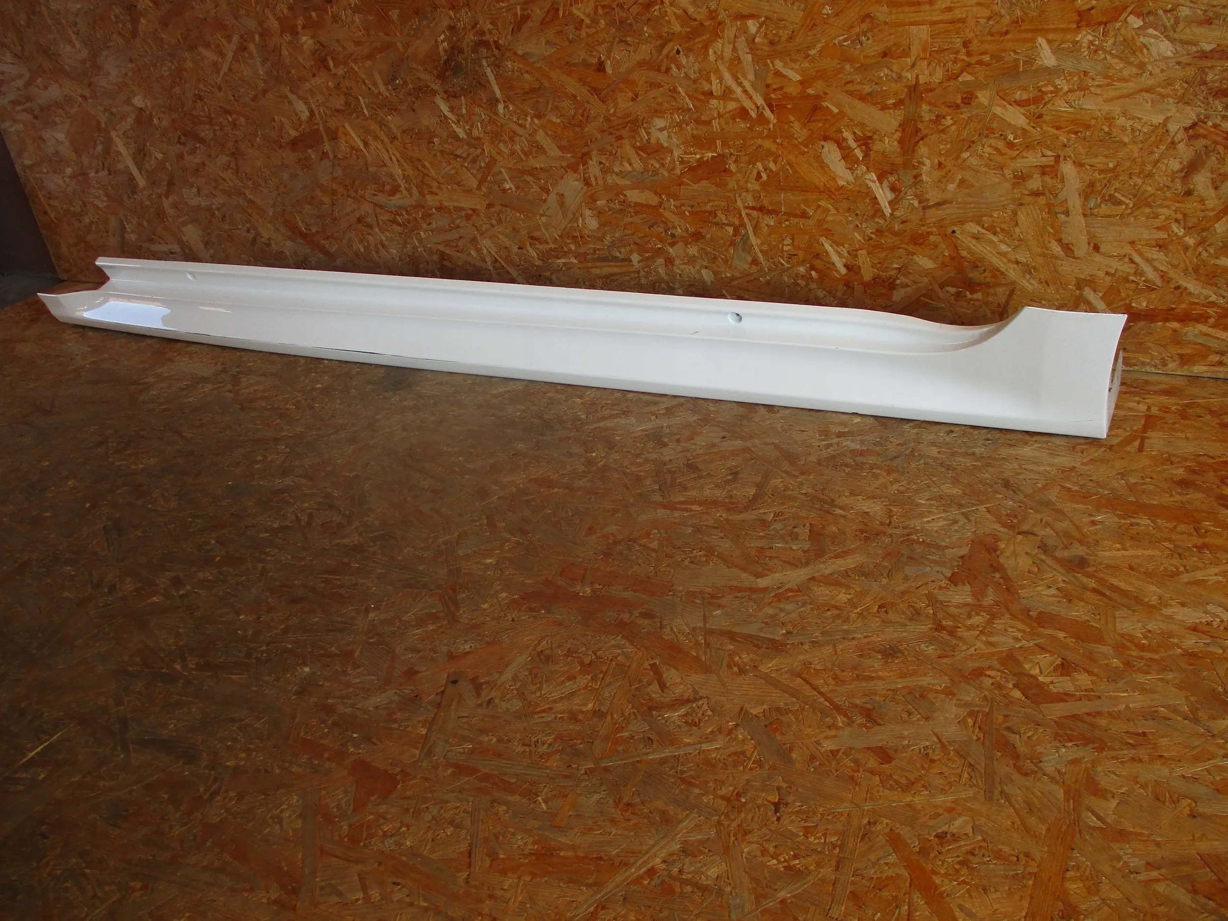 moulding threshold left TOYOTA YARIS IV