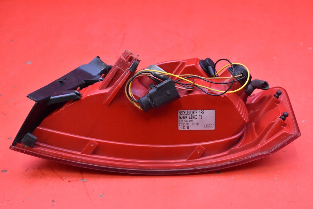 light left rear part rear 8T0945095 AUDI A5 8T COUPE 07-11
