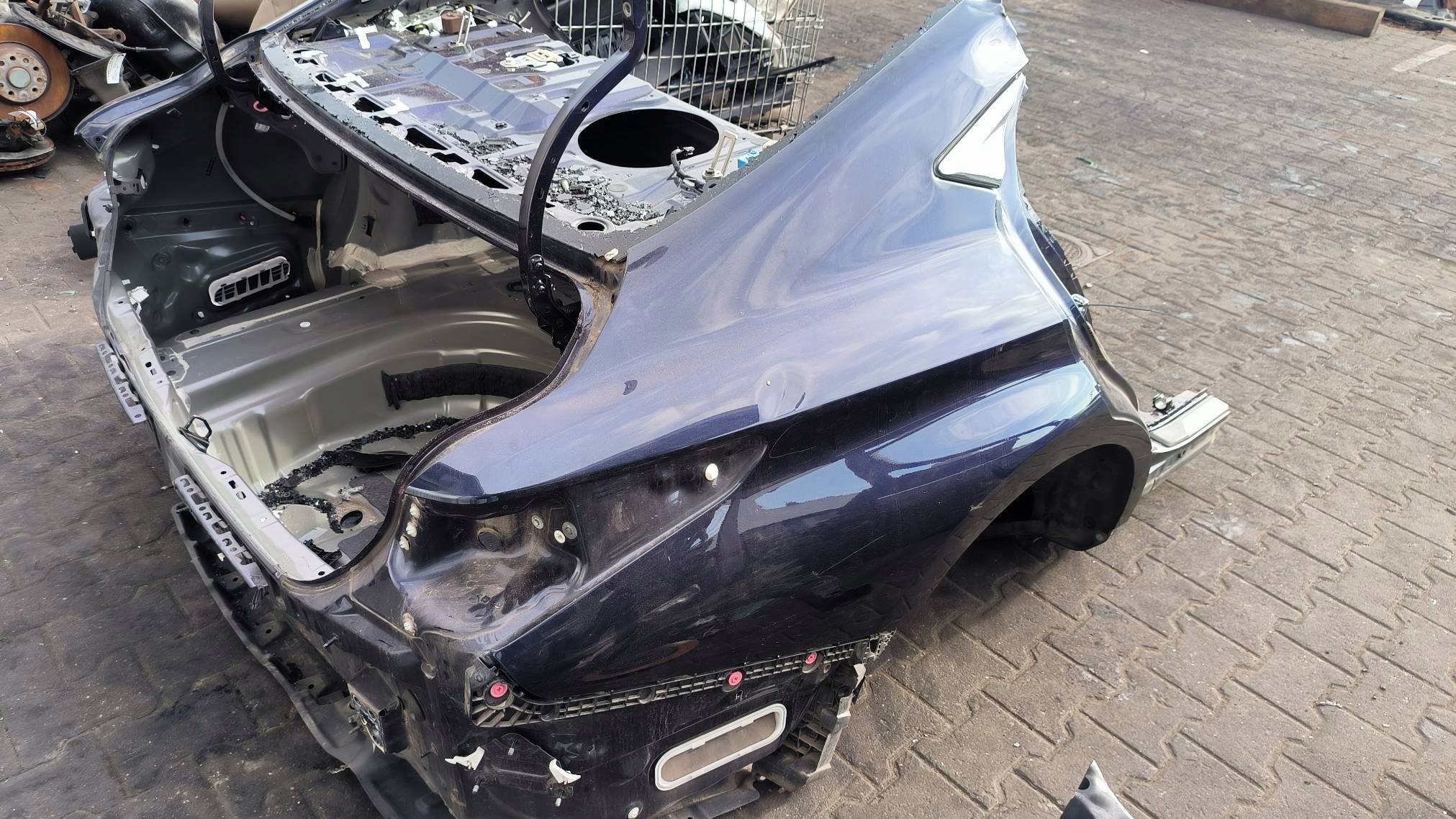 longherone parafango destra posteriore 8X5 LEXUS ES300H VII