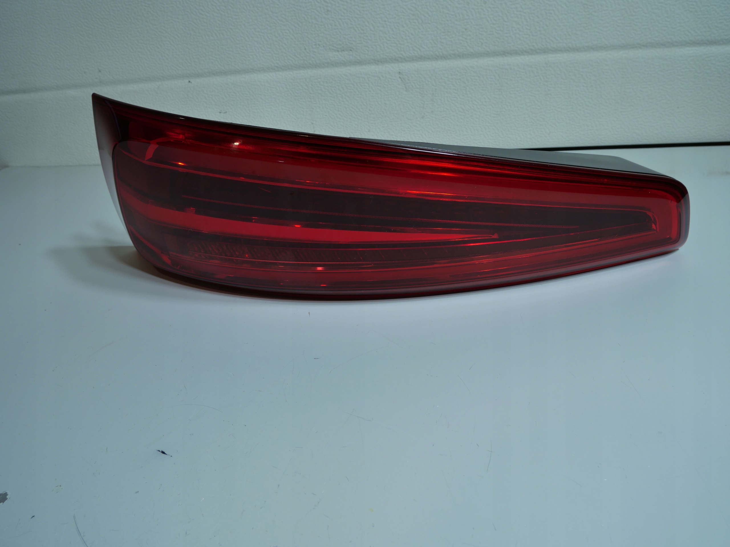 AUDI Q3 8U light right rear part rear LED 8U0945094A