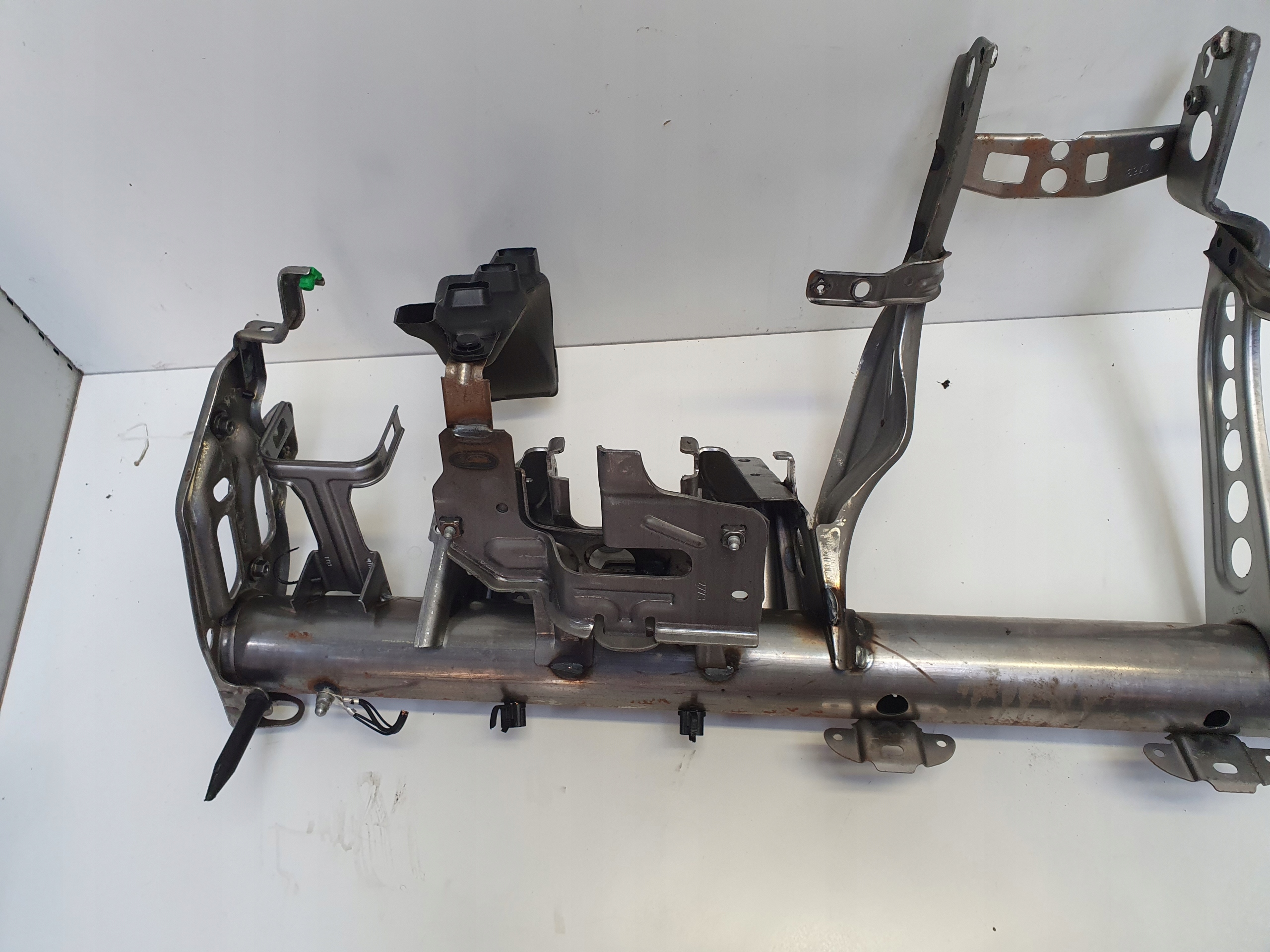 OPEL ADAM pipe support of the dashboard consoles
