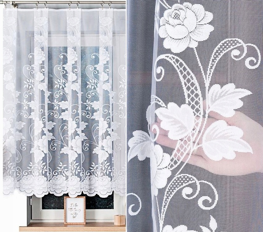 Záclona vzor 023006, 500 x 140 cm, jednoduchá s květinami (s lemováním)