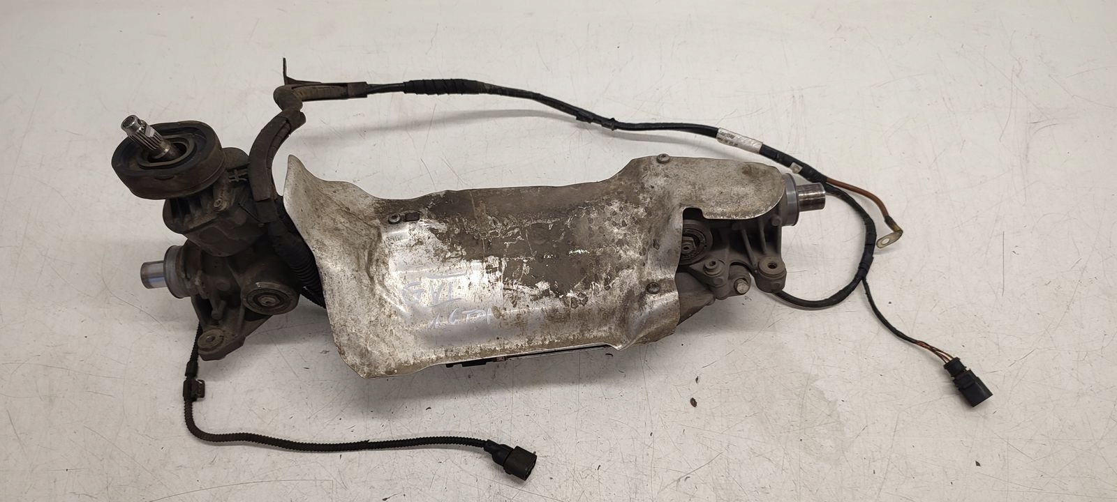 Boîte direction VW Golf VI 1,6 TDI