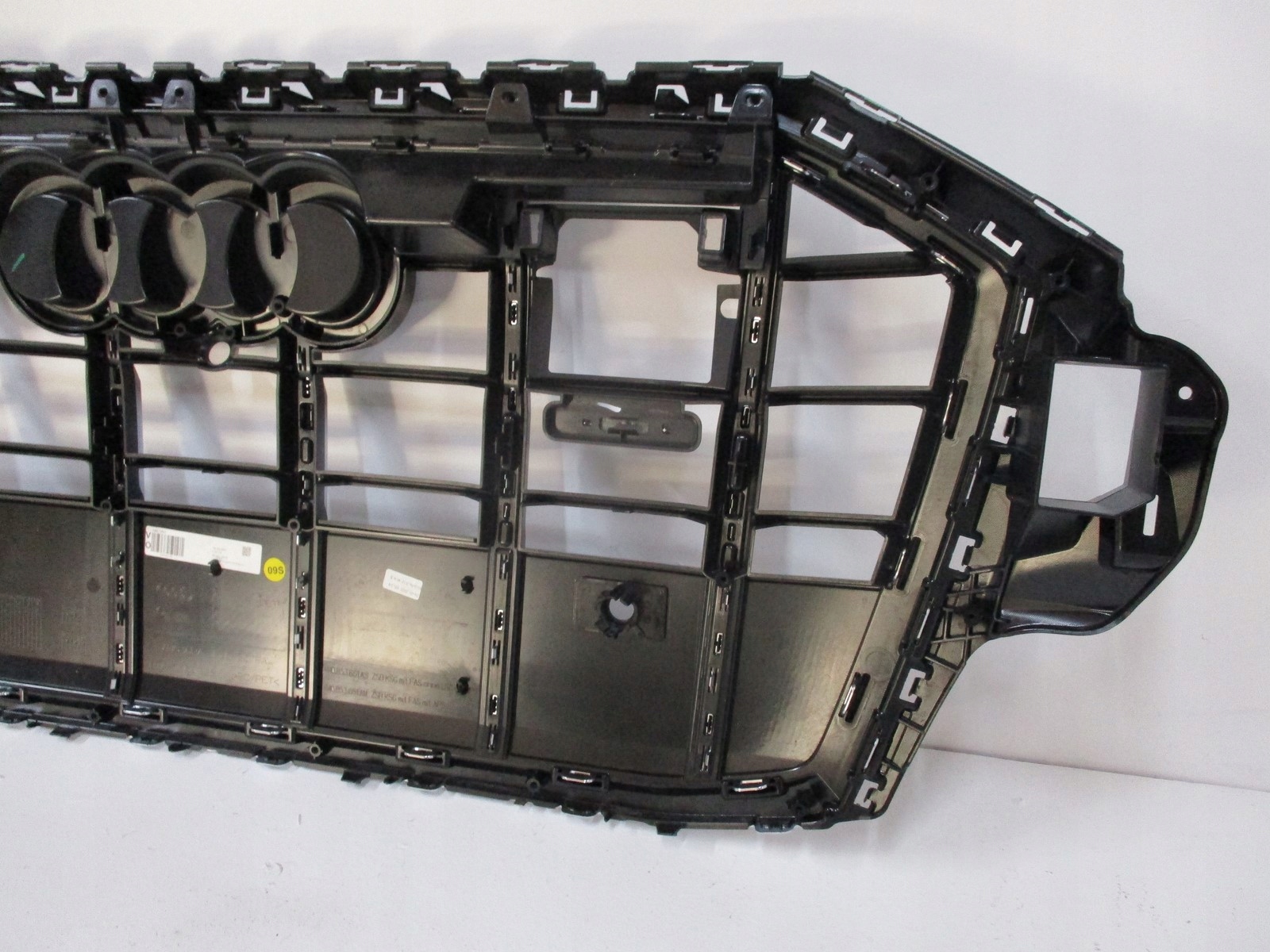 Grille AUDI Q7 4M0 4M0853651 KAMERA RADAR