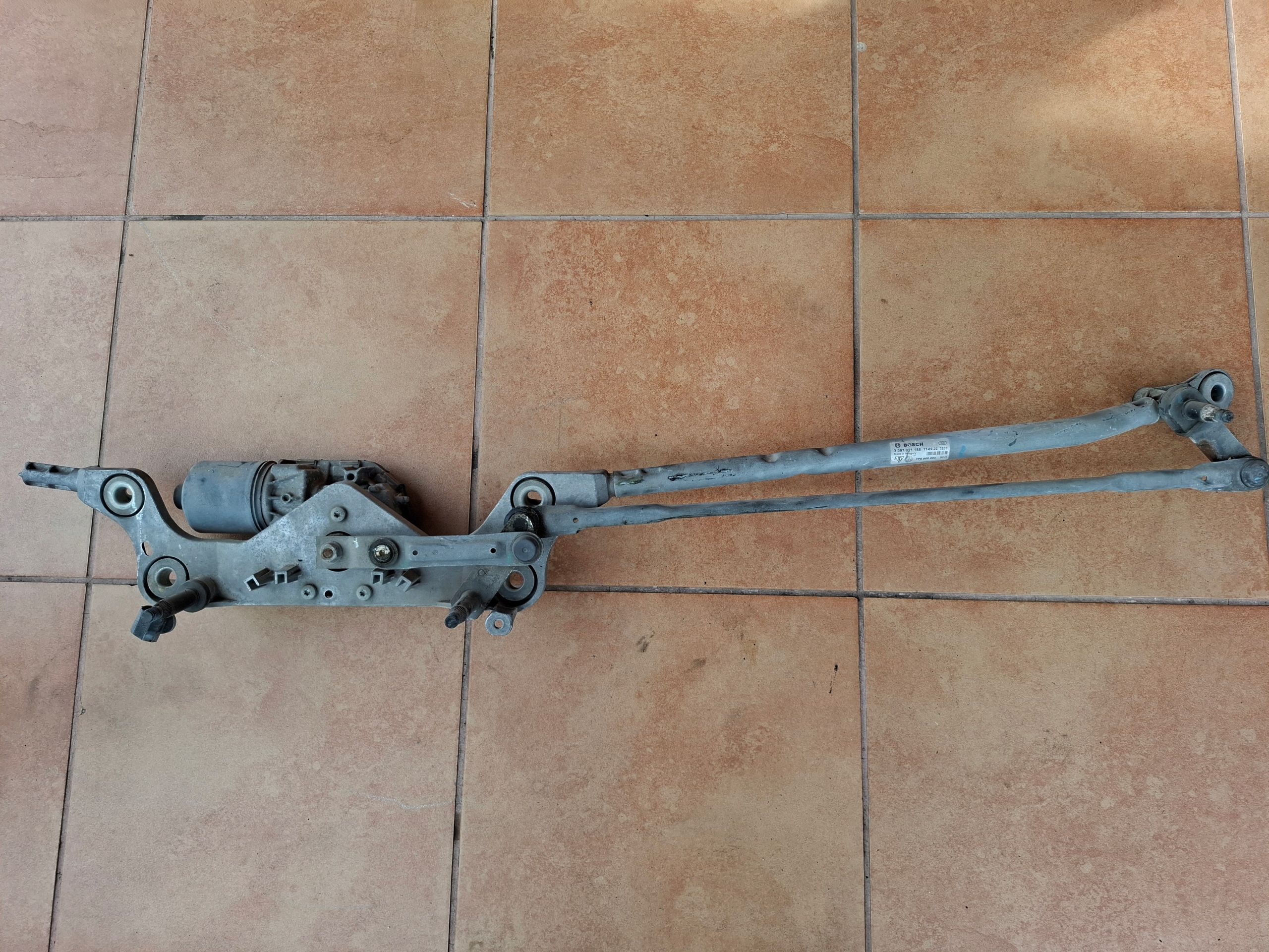 mehanizam brisača prednji dio PORSCHE CAYENNE II 7P0955023
