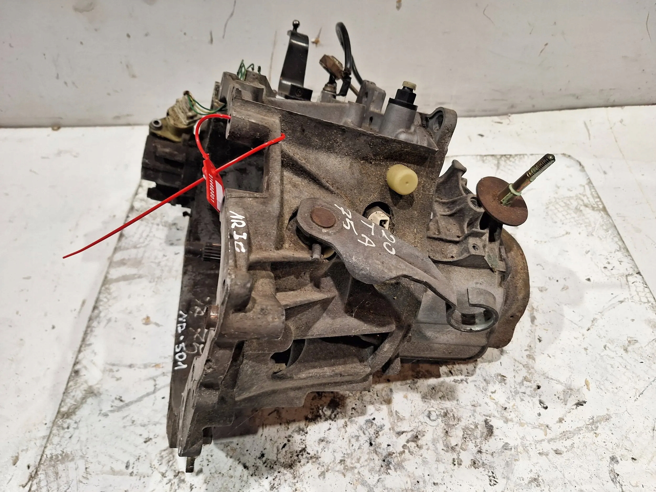 Getriebe 20TA75 Peugeot Partner 1.9 D 96